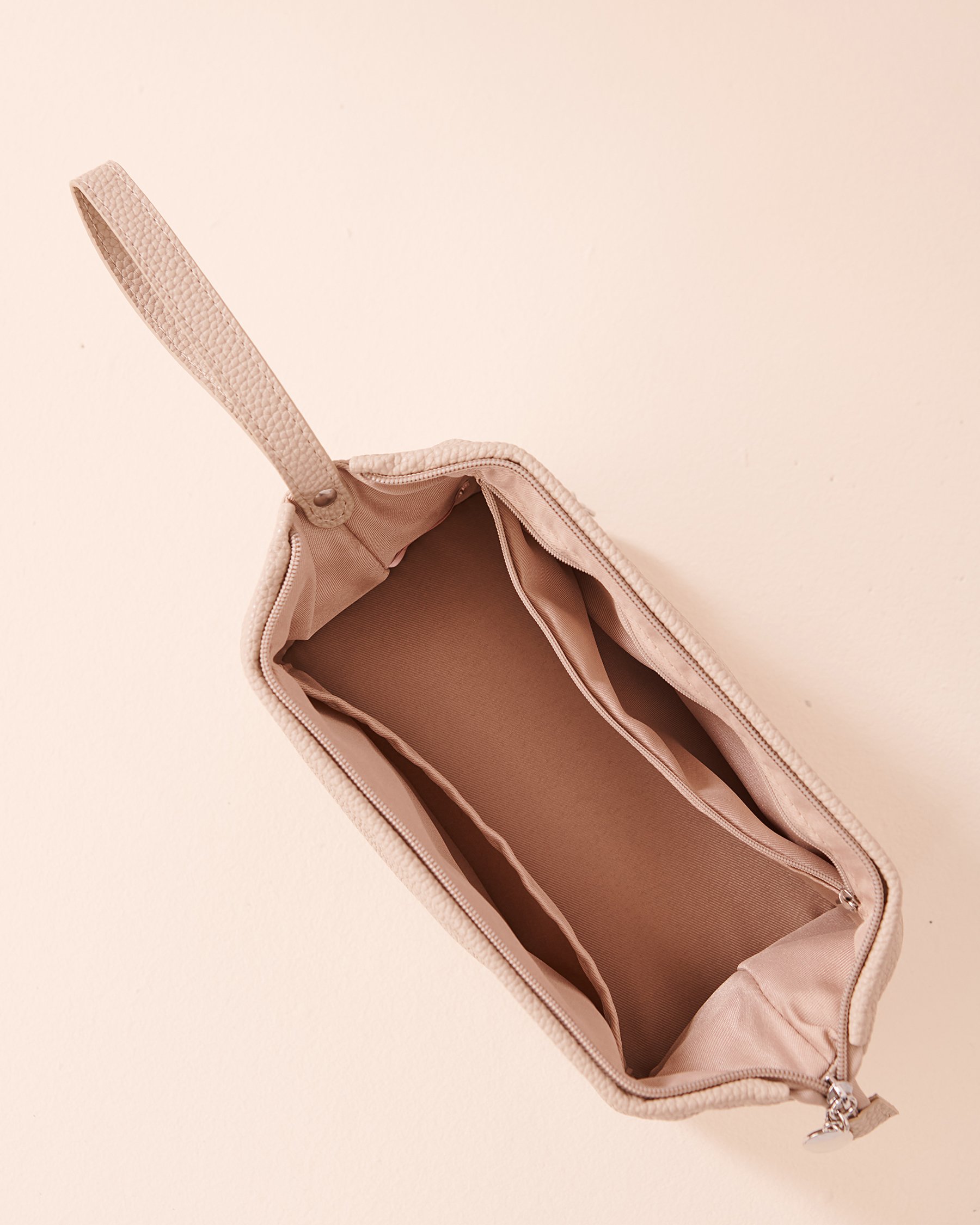 LA VIE EN ROSE Faux Leather Cosmetic Bag Taupe 40700352 - View2