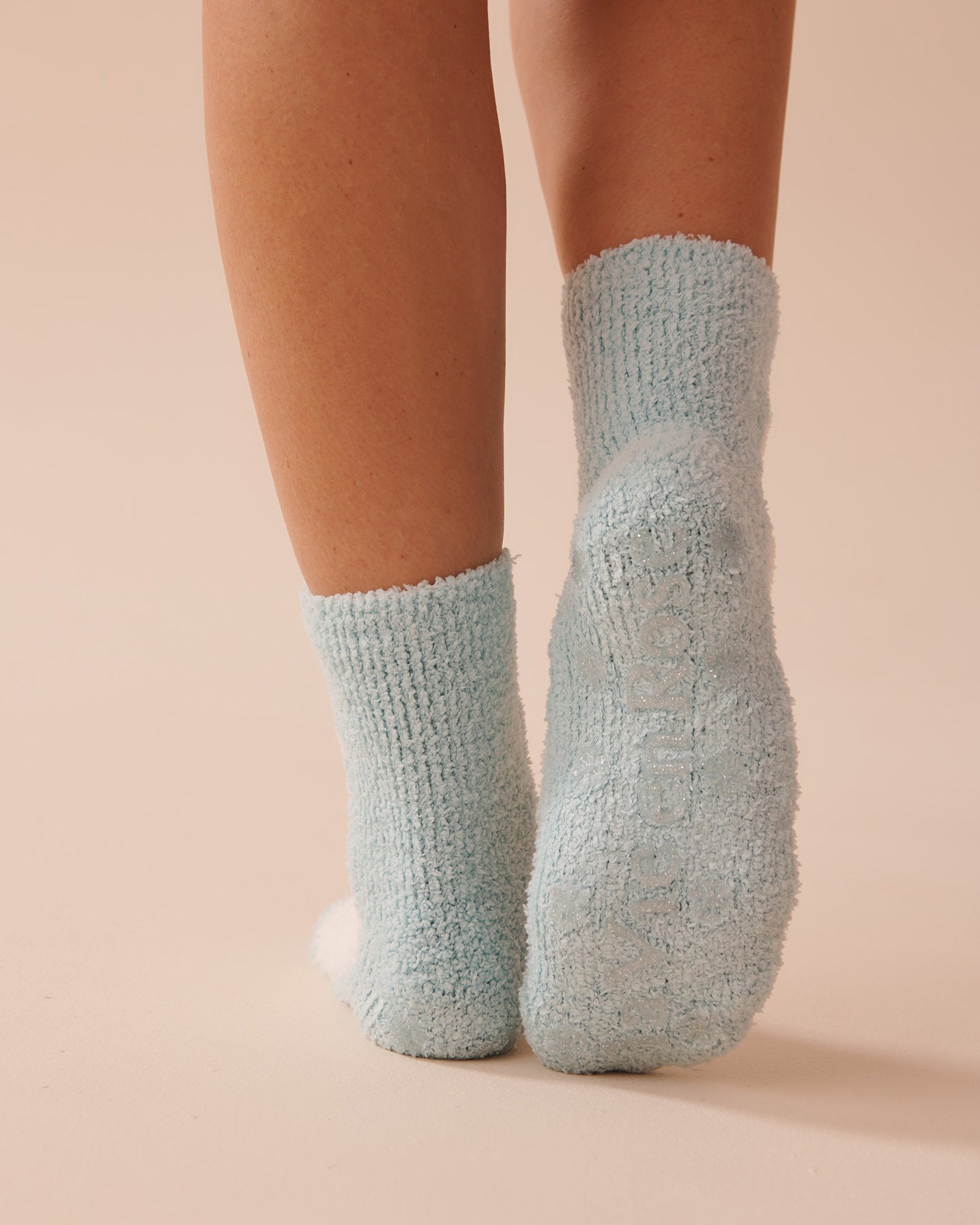 LA VIE EN ROSE Penguin Soft Plush Socks Winter Blue 40700359 - View2