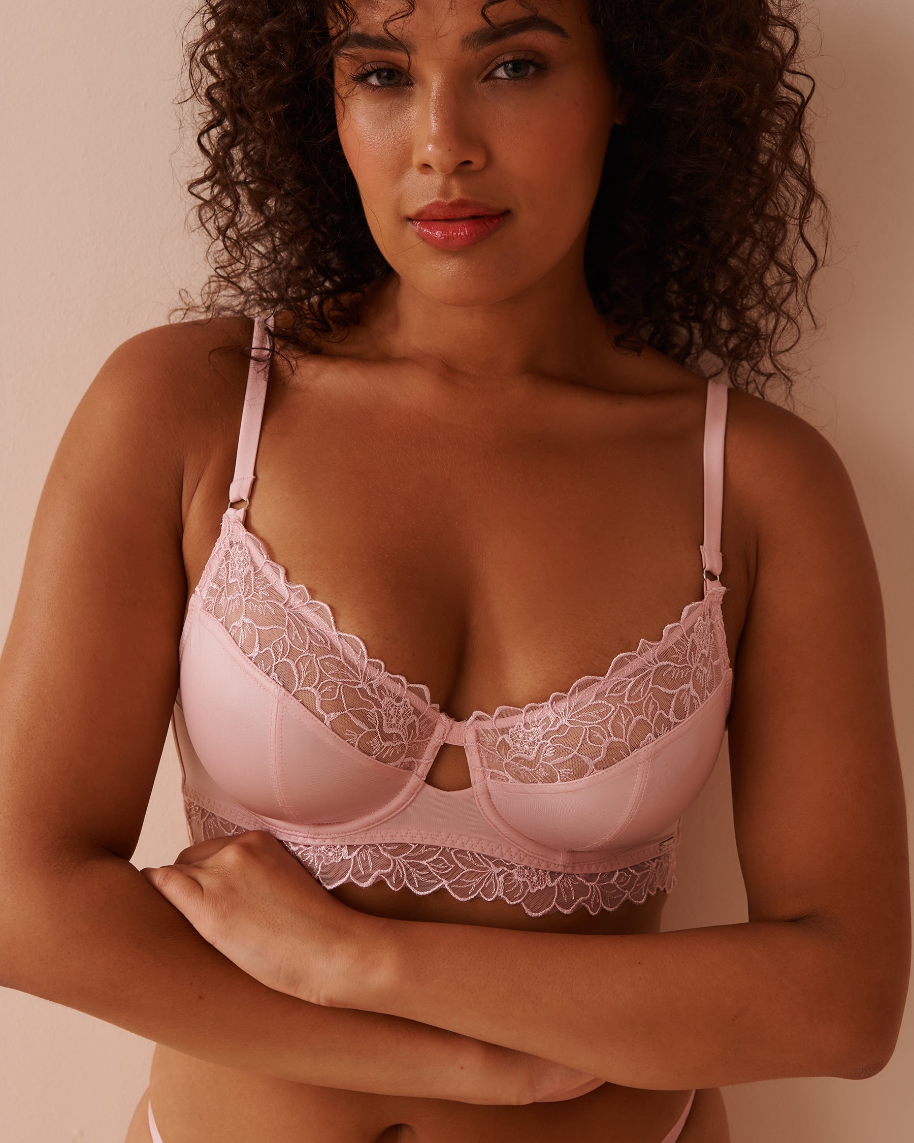 LA VIE EN ROSE Soutien-gorge sans doublure en résille et microfibre brillante Rose fée 10100157 - View4