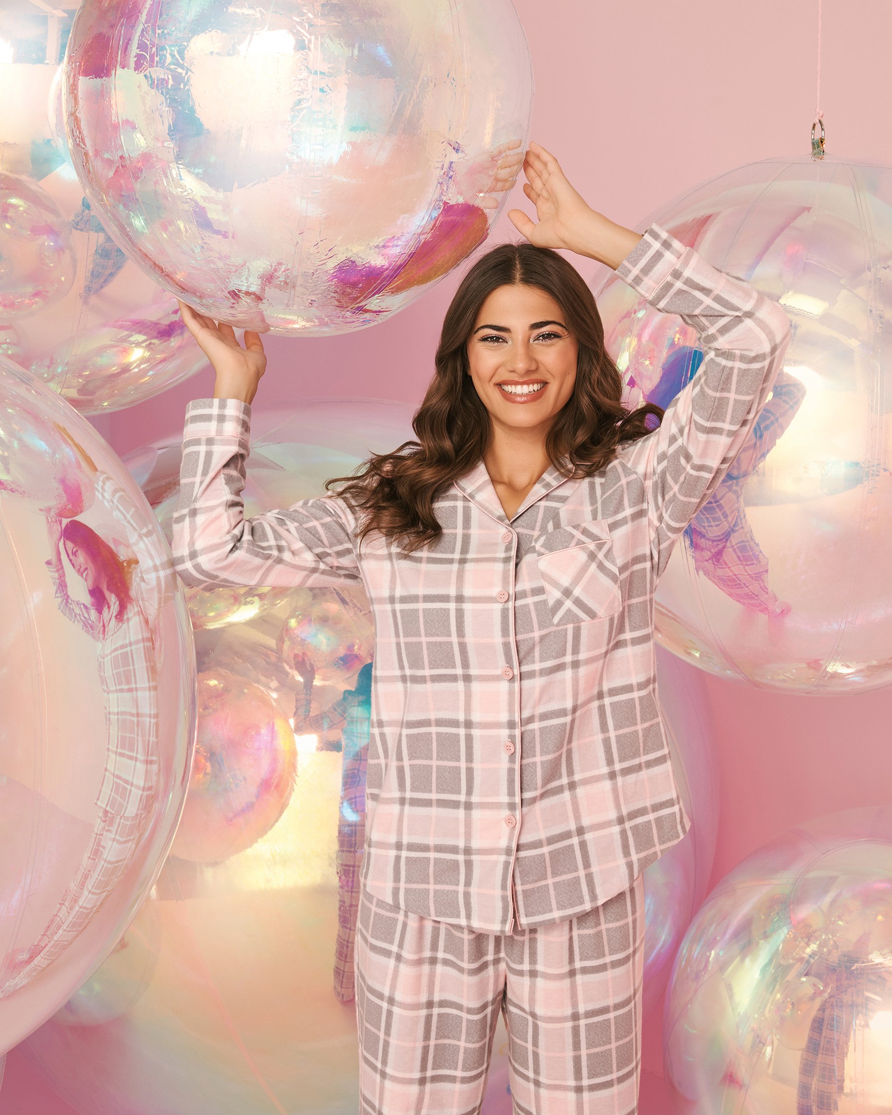 LA VIE EN ROSE Grey & Pink Plaid Flannel PJ Set Grey & Pink Plaid 40400073 - View1