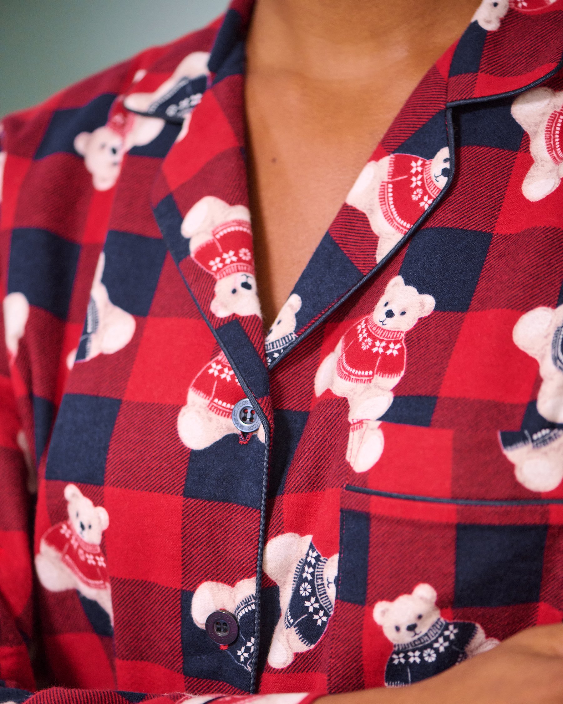 LA VIE EN ROSE Teddy Bear Print Flannel PJ Set Teddy Bear/Blue & Red Plaid 40400073 - View3