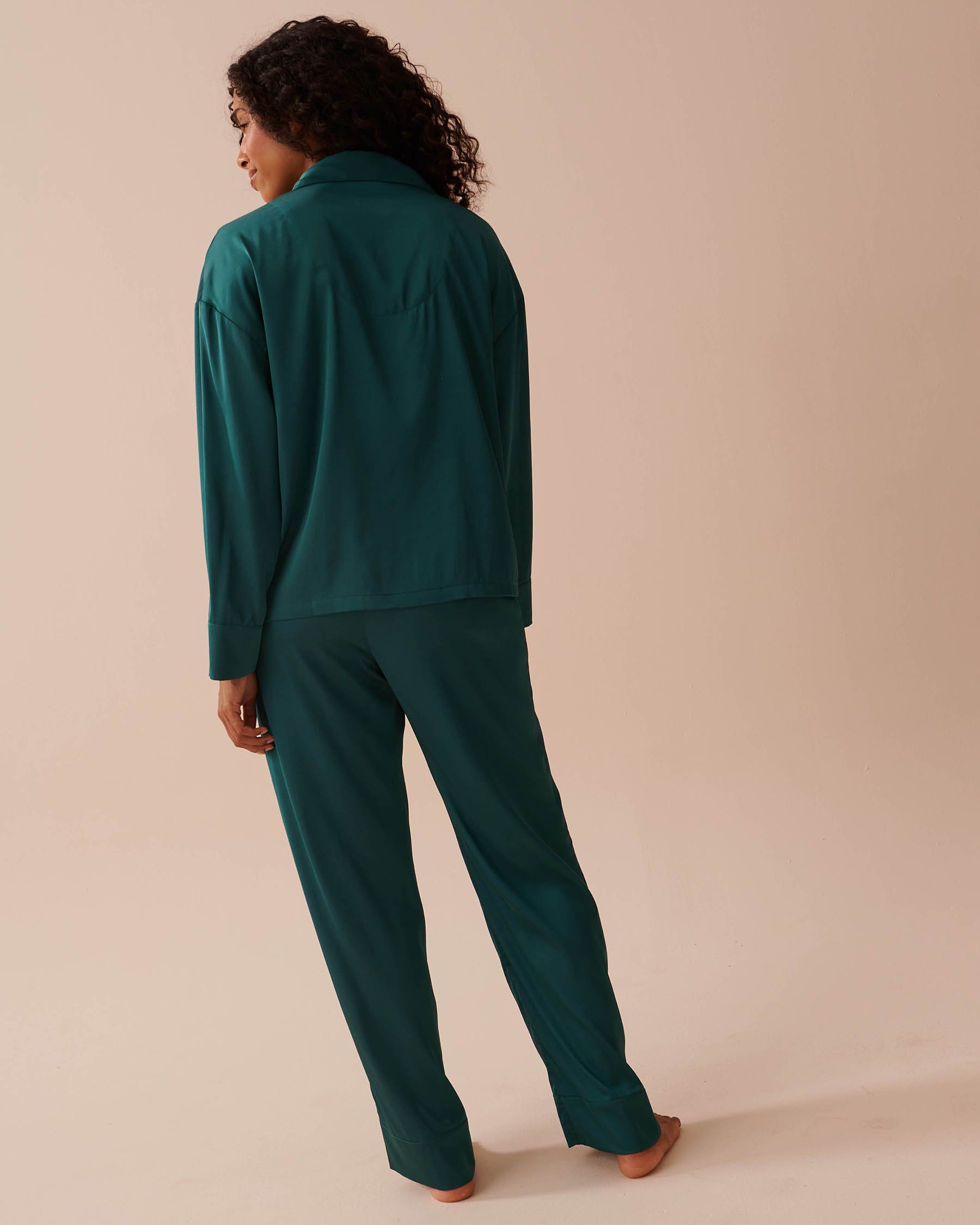 LA VIE EN ROSE Satin Pajama Set Fir Green 60400044 - View2