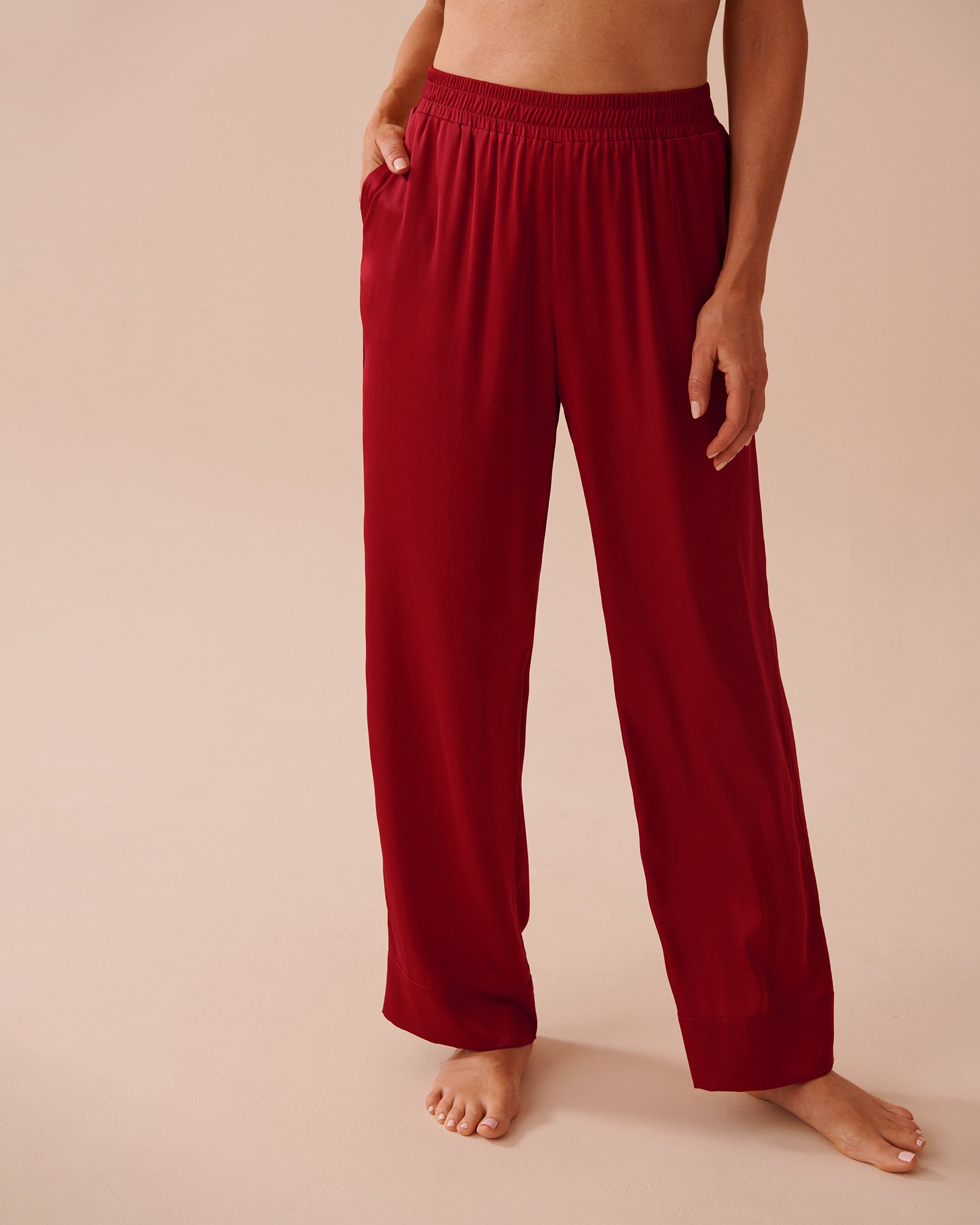LA VIE EN ROSE Satin Pajama Set Candy Cane Red 60400044 - View4