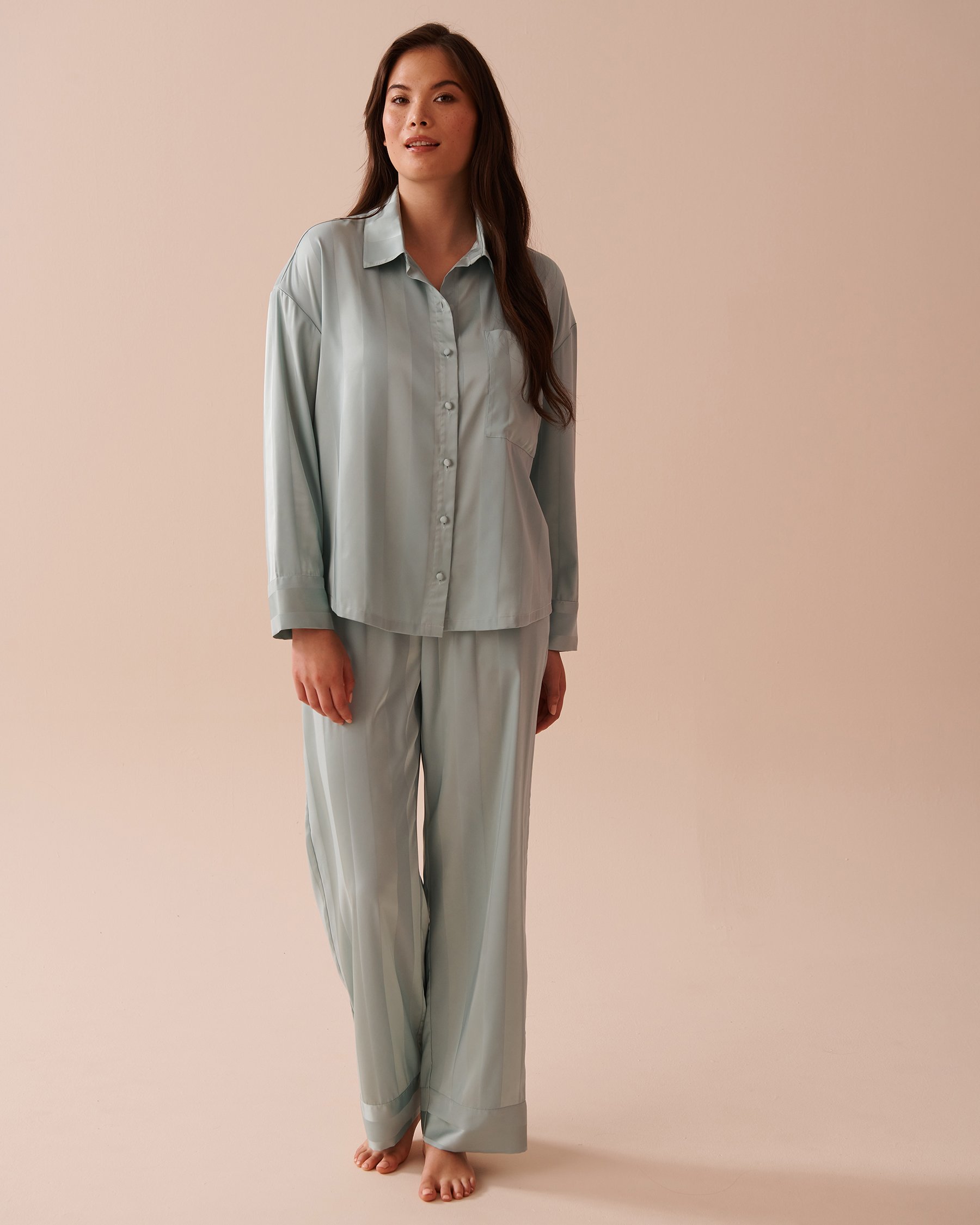 LA VIE EN ROSE Ensemble pyjama en satin jacquard à rayures Bleu menthe 60400047 - Voir2