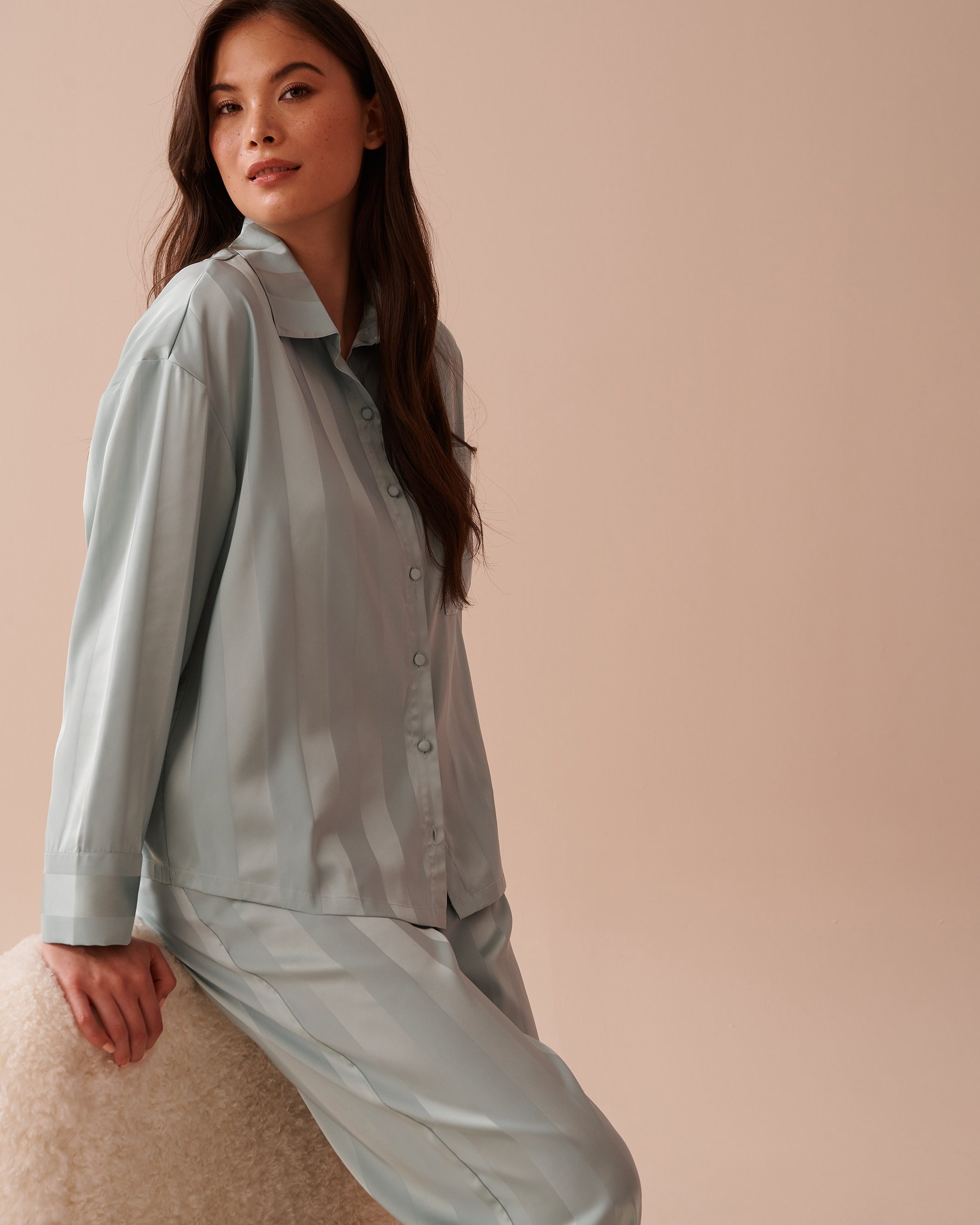 LA VIE EN ROSE Ensemble pyjama en satin jacquard à rayures Bleu menthe 60400047 - Voir4
