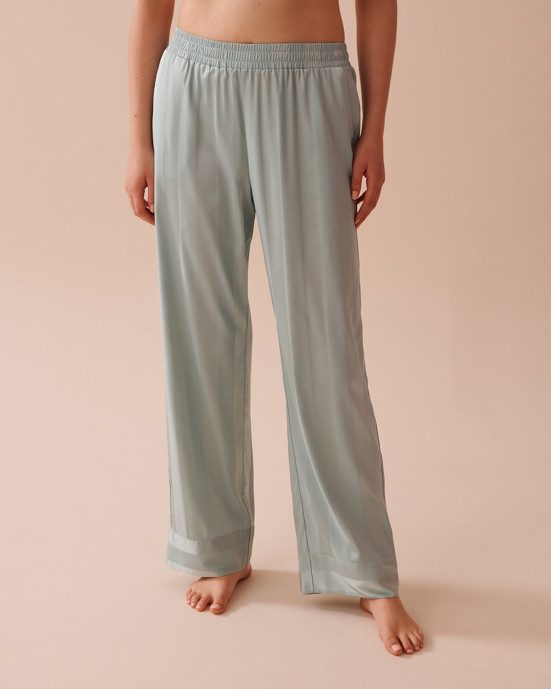 LA VIE EN ROSE Ensemble pyjama en satin jacquard à rayures Bleu menthe 60400047 - Voir5