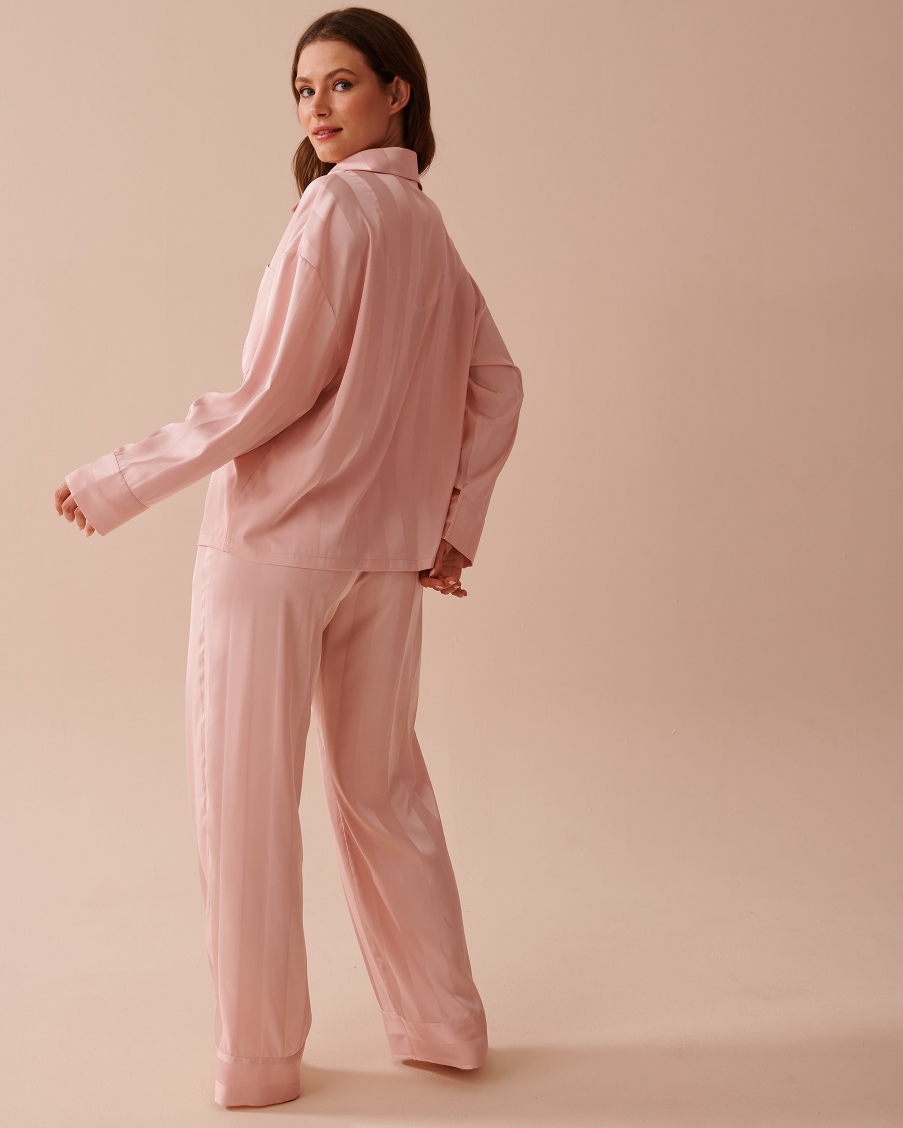 LA VIE EN ROSE Jacquard Stripe Satin Pajama Set Fairy Pink Stripes 60400047 - View3