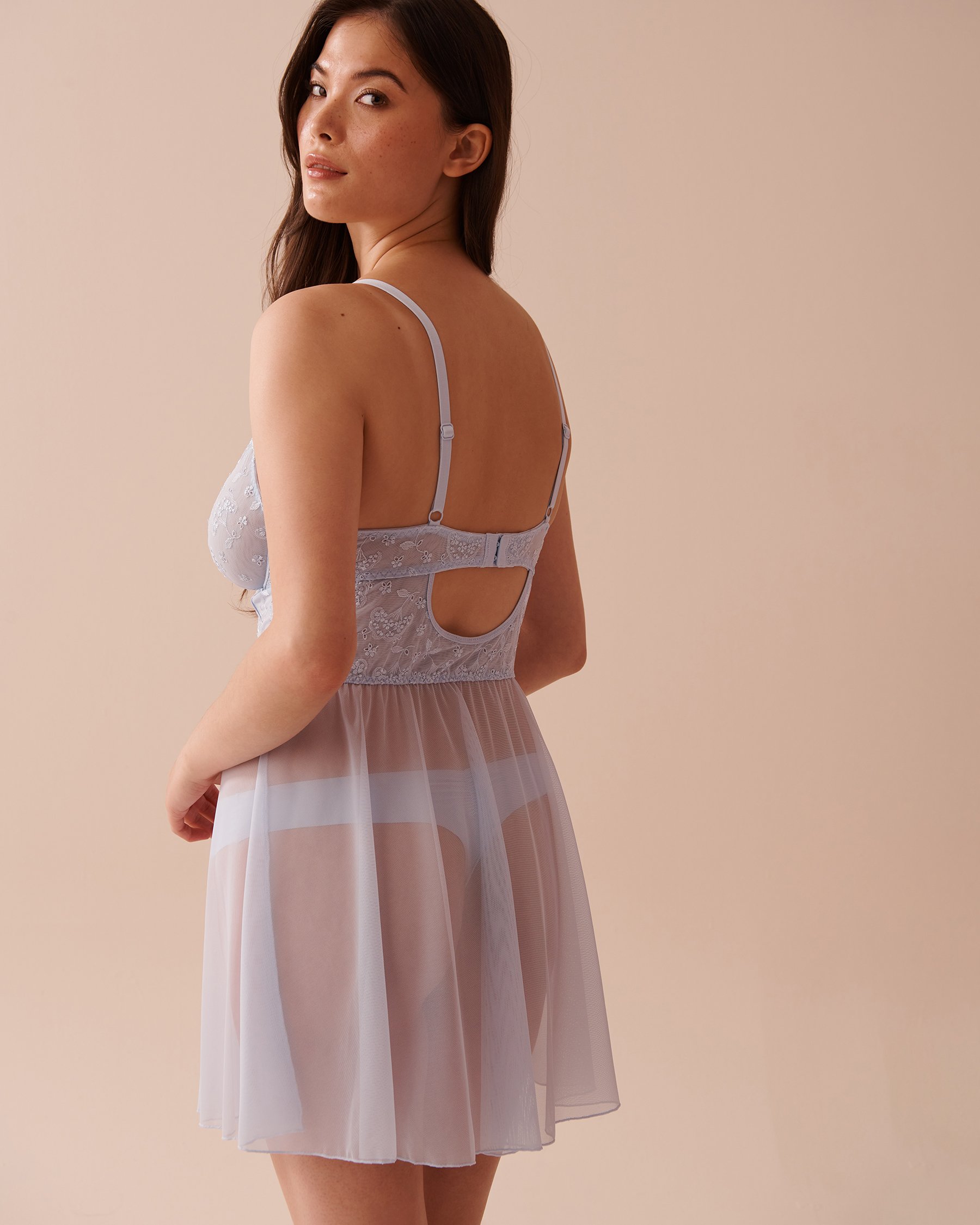 LA VIE EN ROSE Nuisette en résille brodée Bleu glacé 60500164 - Voir2