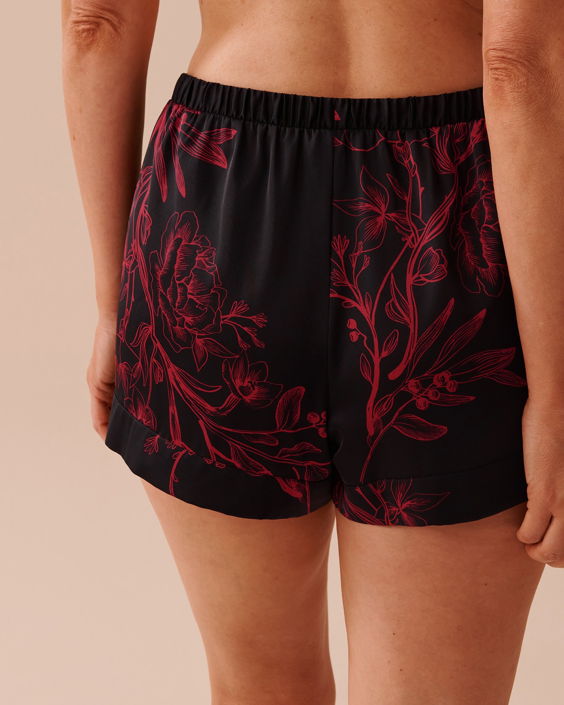 LA VIE EN ROSE Dark Floral Print Satin Shorts Black Mystic Garden 60200112 - View2