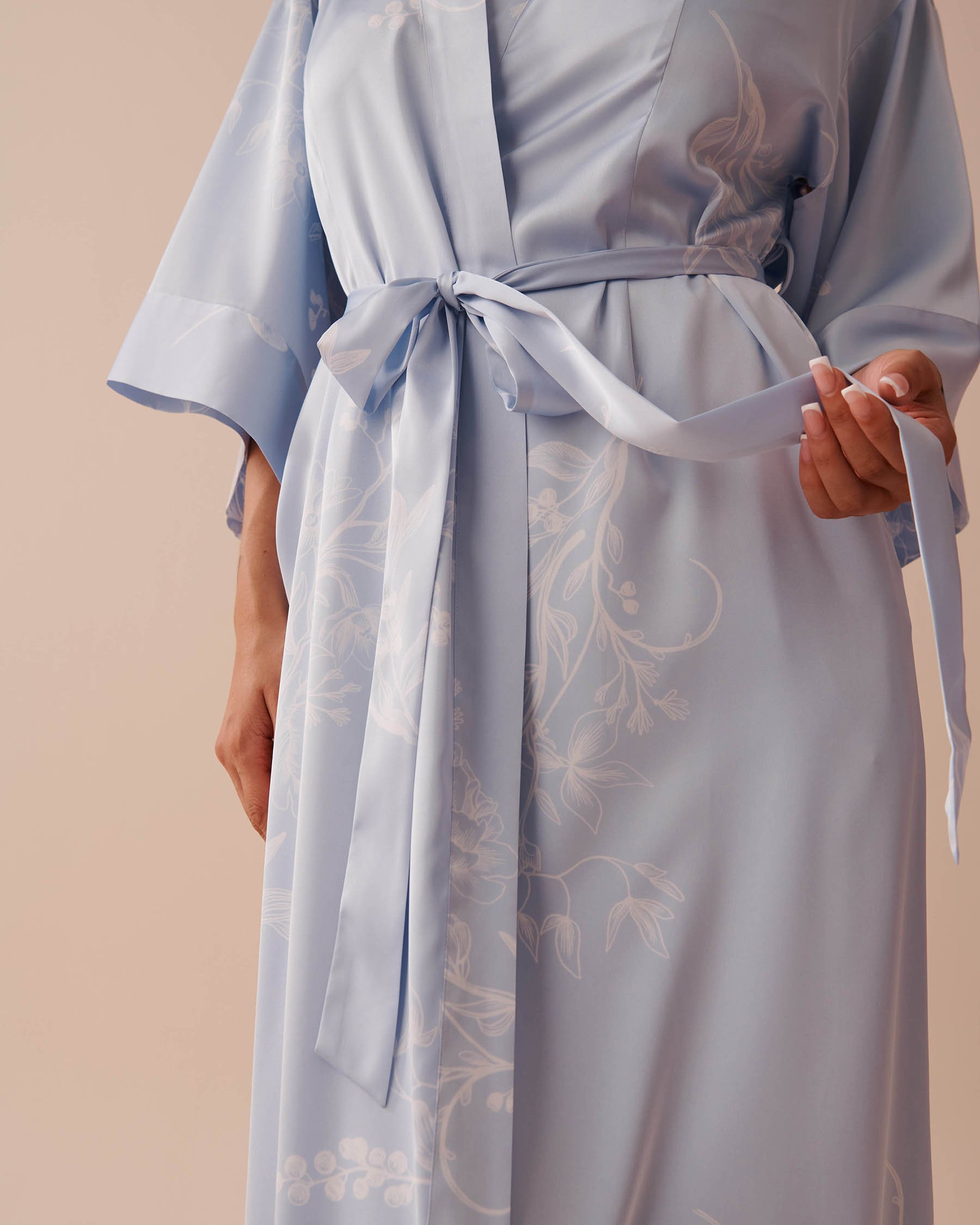 LA VIE EN ROSE Pastel Floral Print Long Satin Kimono Icy Blue Garden 60600085 - View3