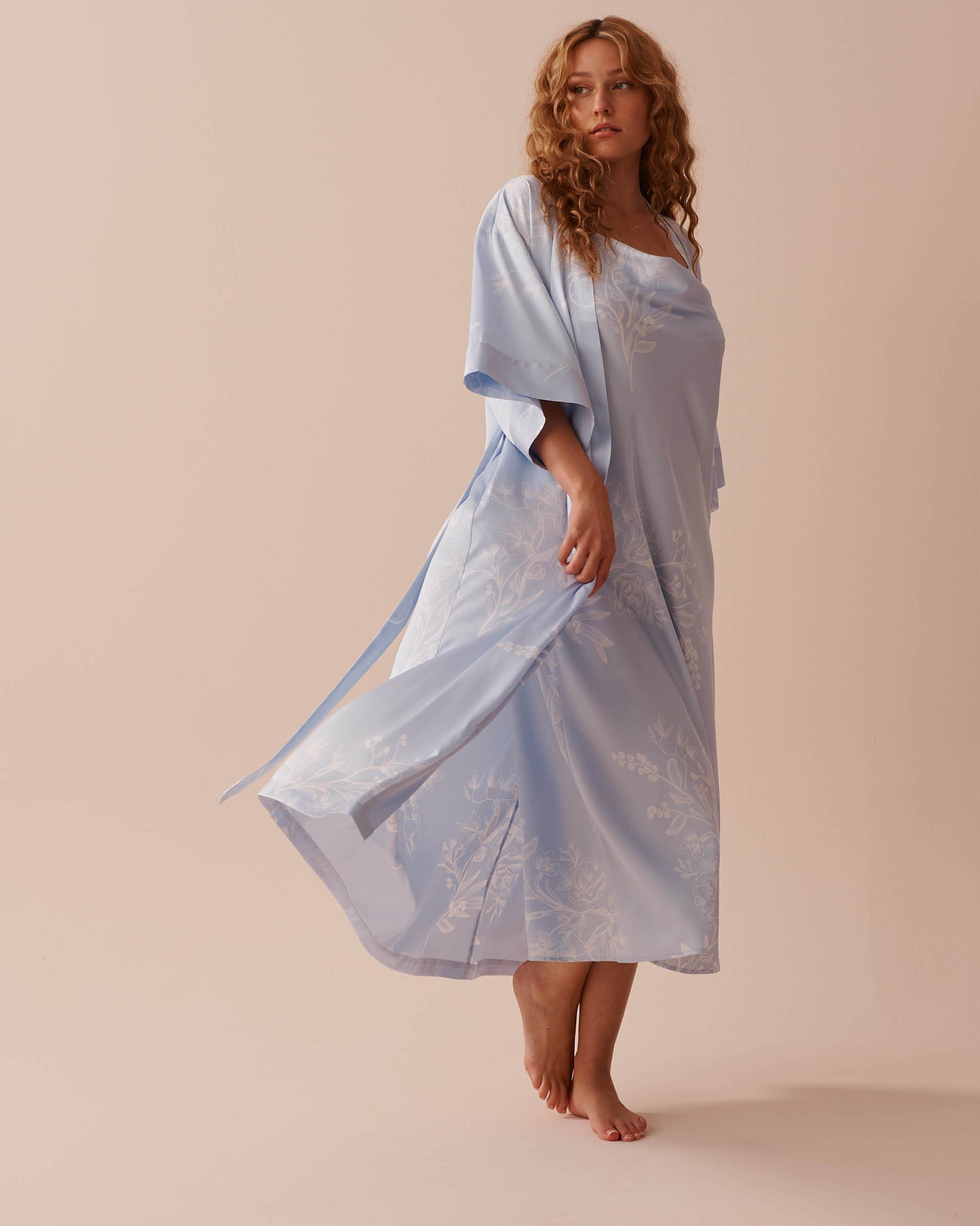 LA VIE EN ROSE Pastel Floral Print Long Satin Kimono Icy Blue Garden 60600085 - View4