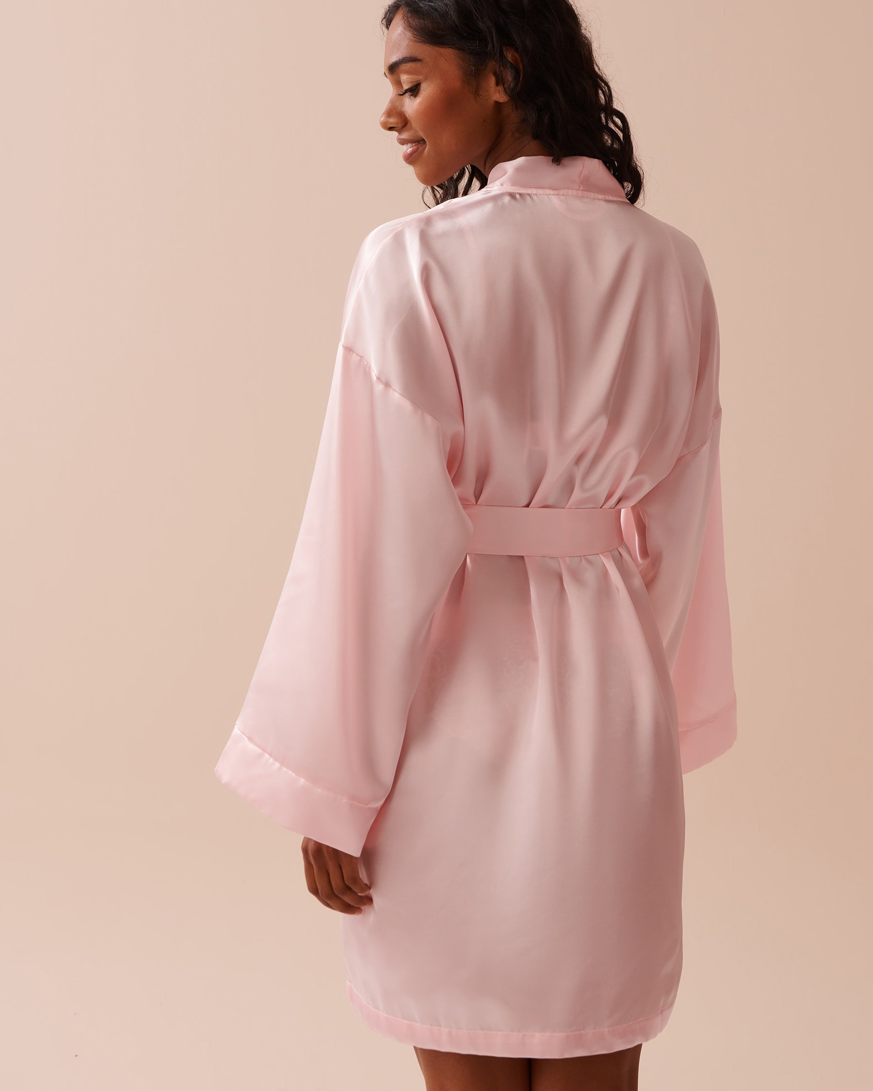 LA VIE EN ROSE Shiny Satin Kimono Fairy Pink 60600084 - View5