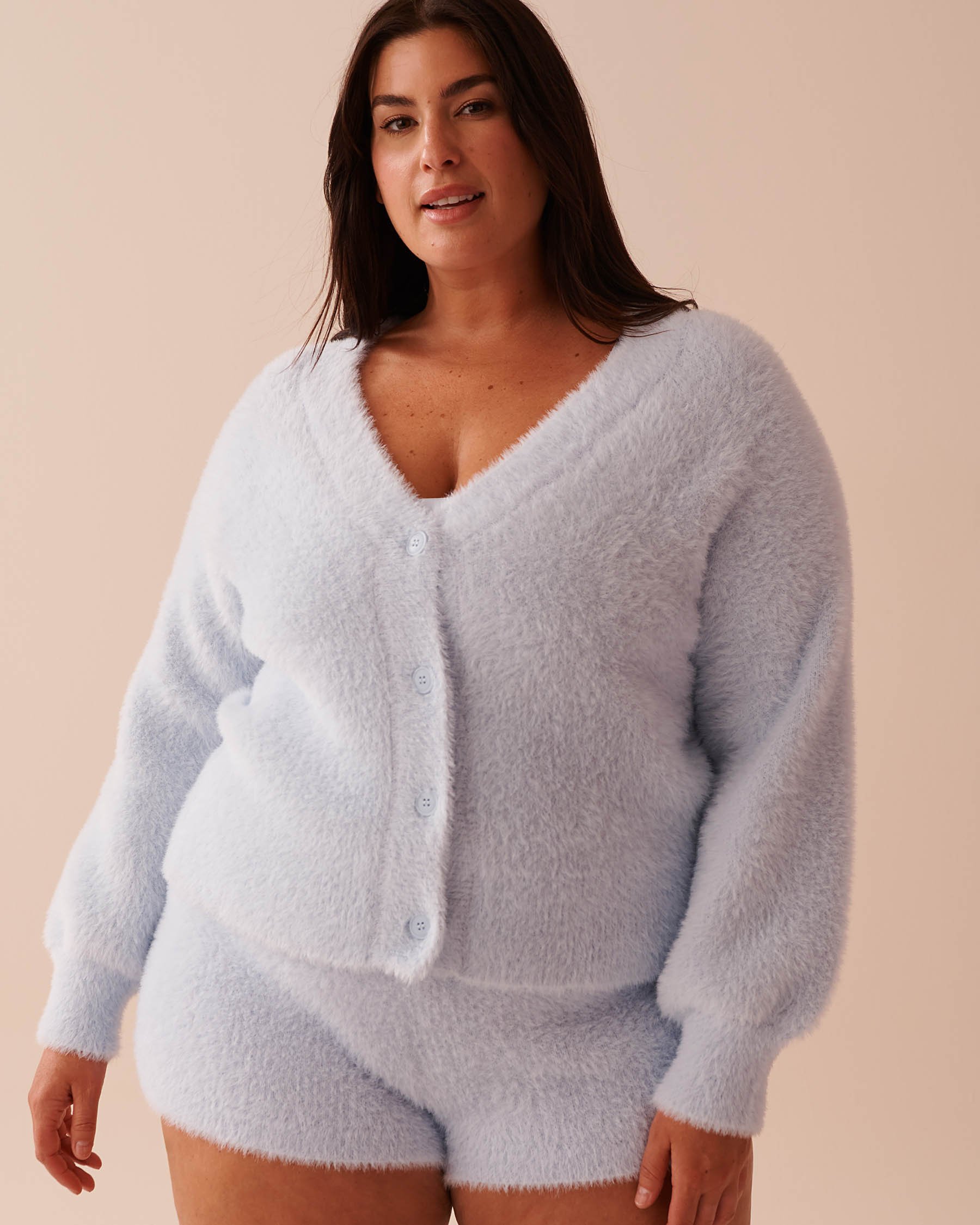LA VIE EN ROSE Cardigan en peluche moelleuse Bleu glacé 50100097 - Voir5