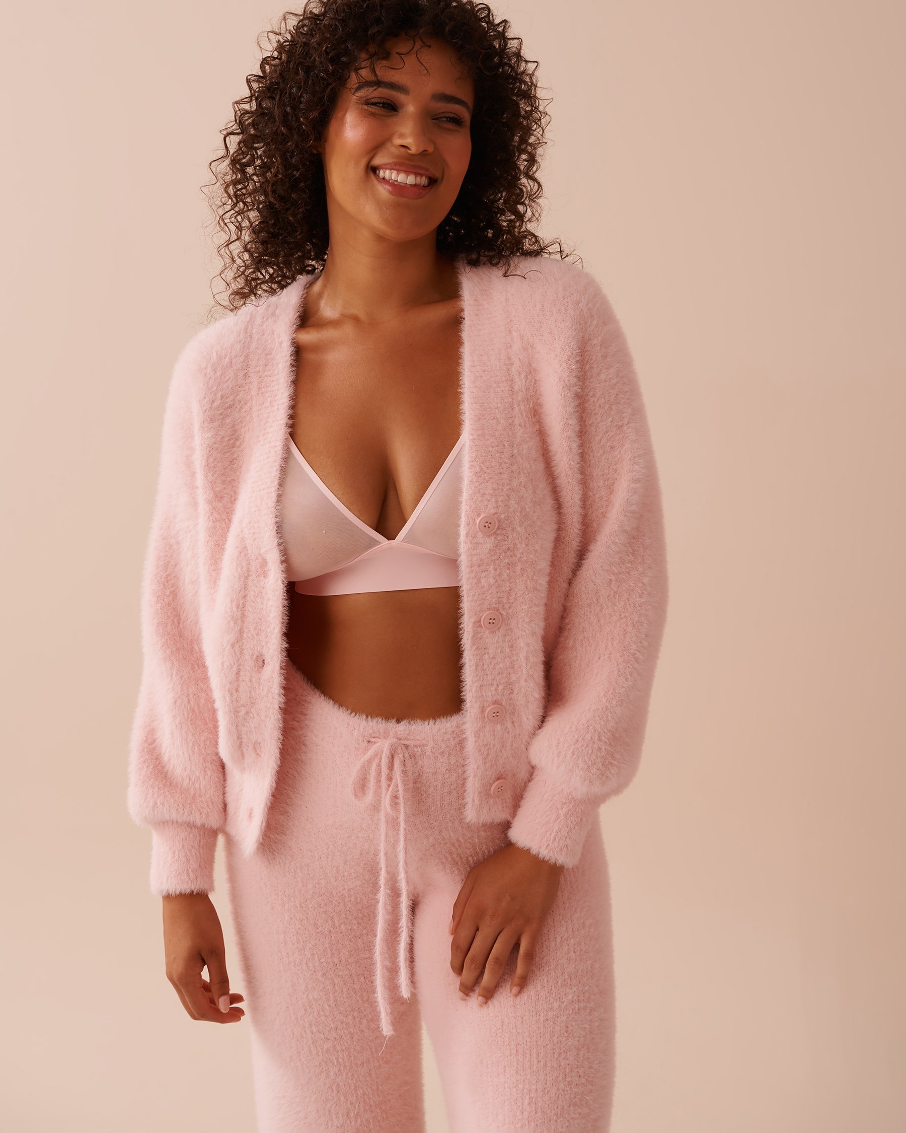 LA VIE EN ROSE Cardigan en peluche moelleuse Rose fée 50100097 - View4