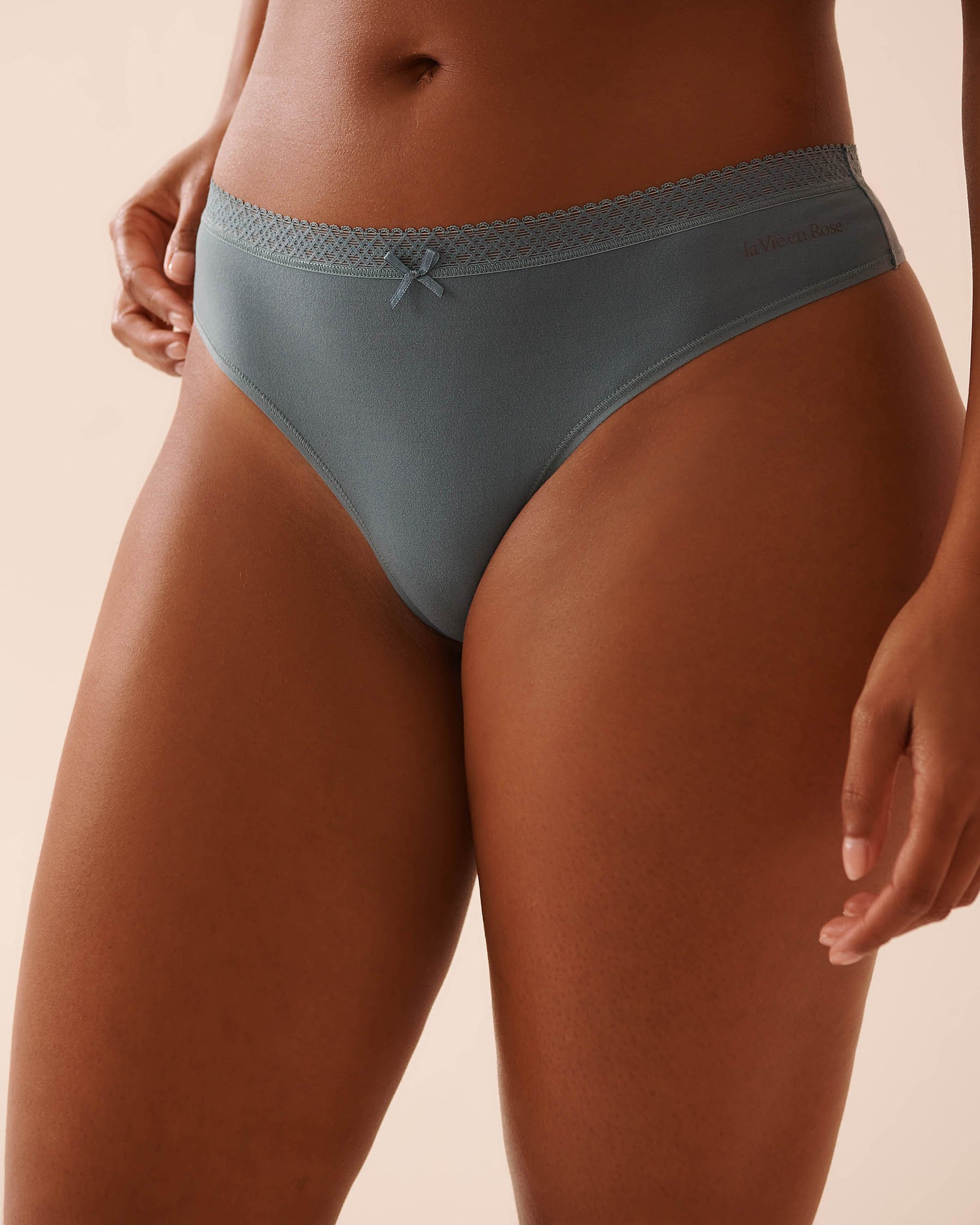 LA VIE EN ROSE Culotte tanga ultra douce bordure de dentelle Vert forêt 20100513 - Voir1