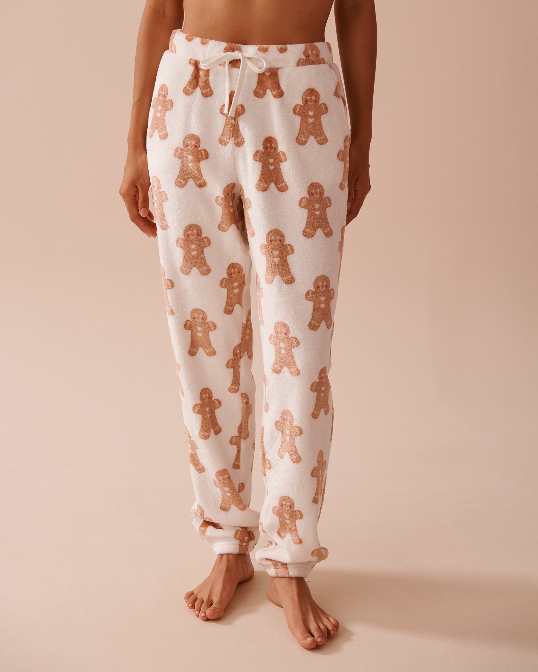 LA VIE EN ROSE Gingerbread Print Soft Plush PJ Set Gingerbread/Pink & White 40400077 - View8