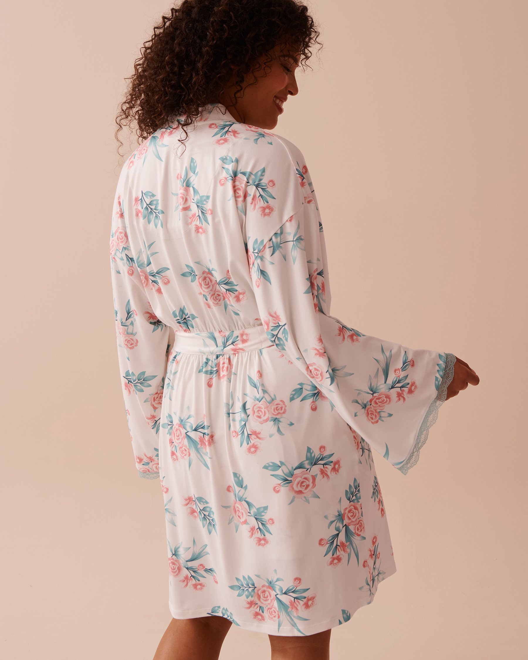 LA VIE EN ROSE Rose Garden Print Soft Kimono Rose Garden 40600185 - View3