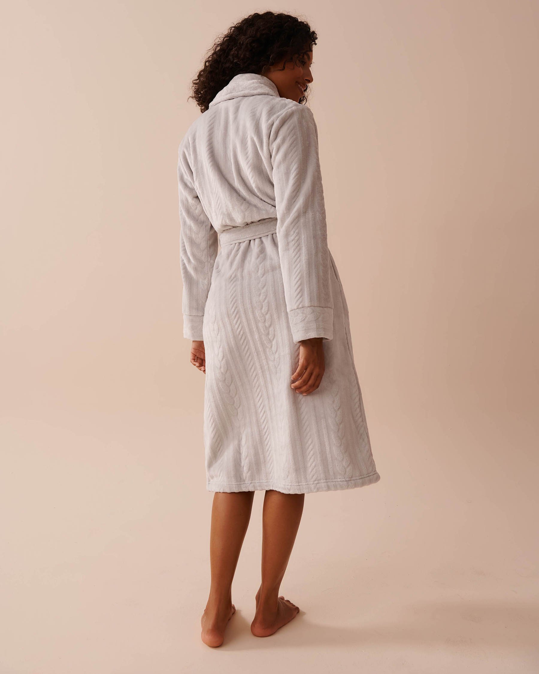 LA VIE EN ROSE Robe de chambre à effet tricoté en fibres recyclées Gris 40600198 - Voir2