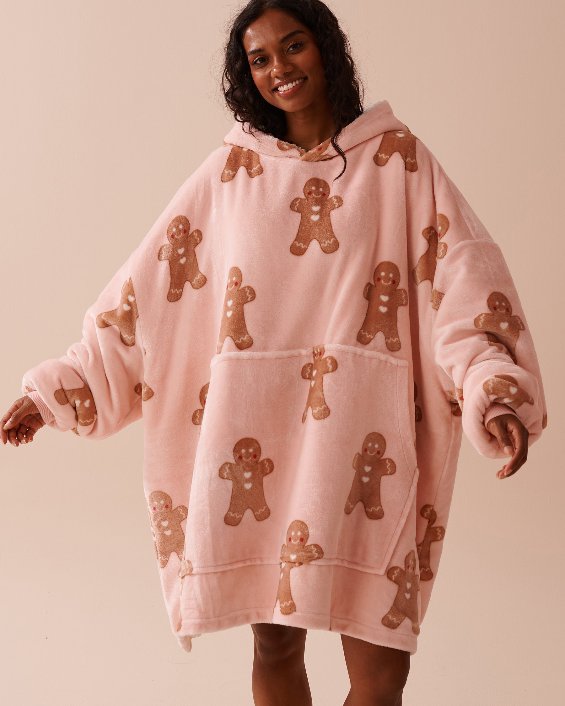LA VIE EN ROSE Gingerbread Soft Plush Oversized Hoodie Gingerbread/Pink 40700350 - View1