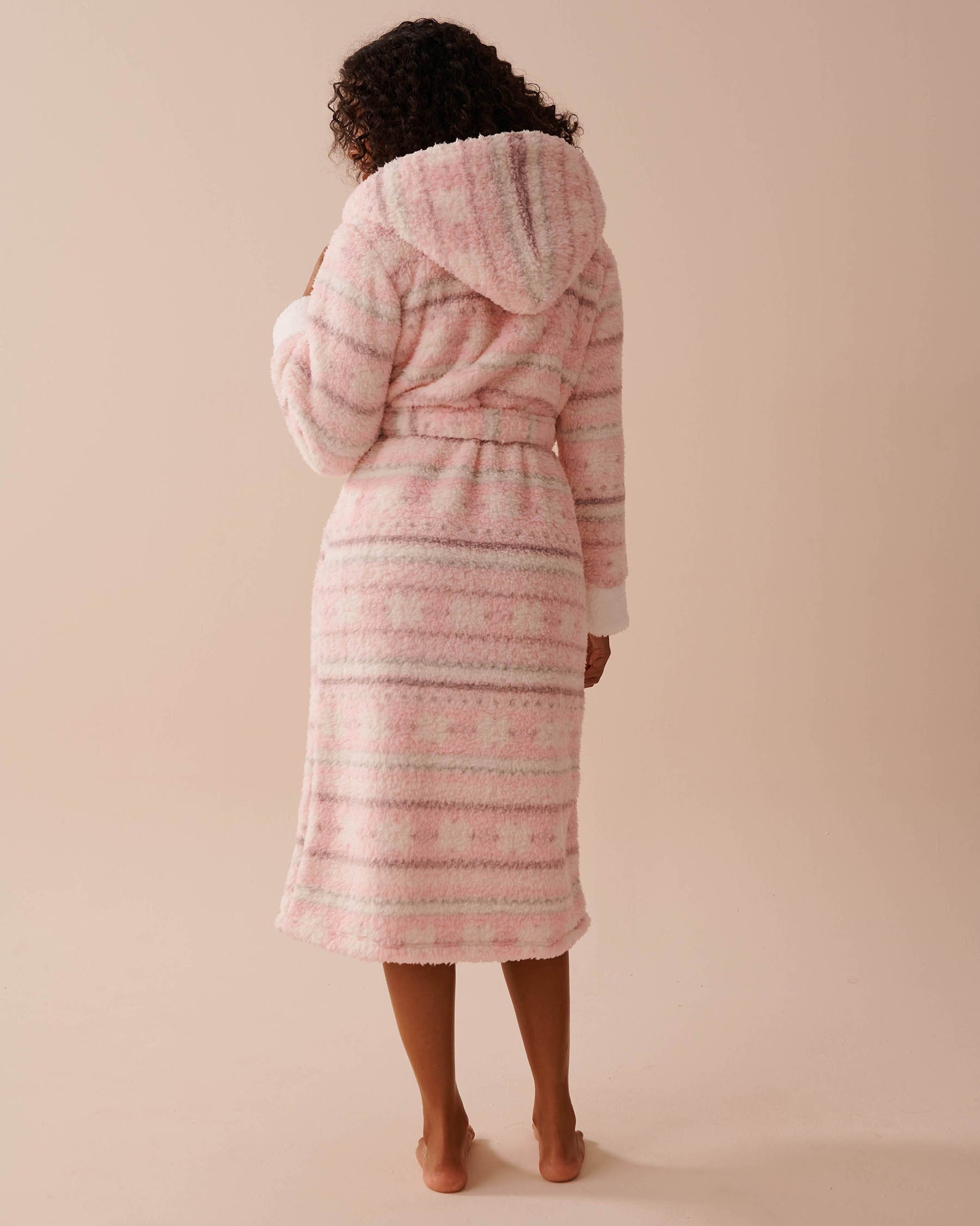 LA VIE EN ROSE Fair Isle Print Sherpa Robe Pink Fair Isle Print 40600195 - View2