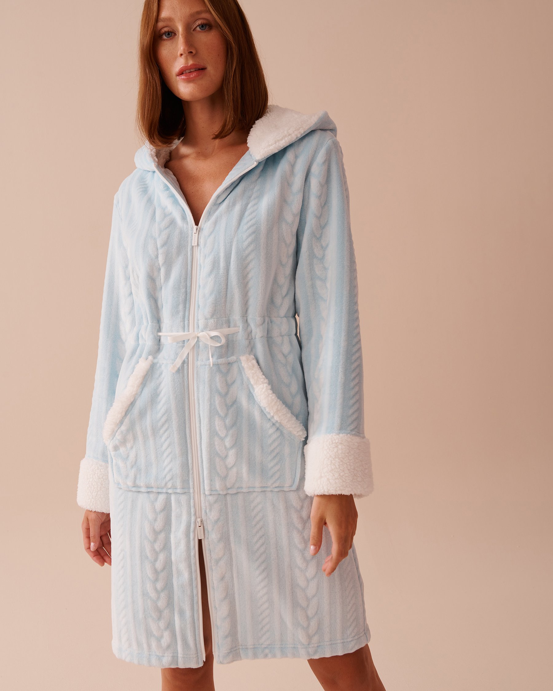 LA VIE EN ROSE Hooded Robe Light Blue 40600188 - View1