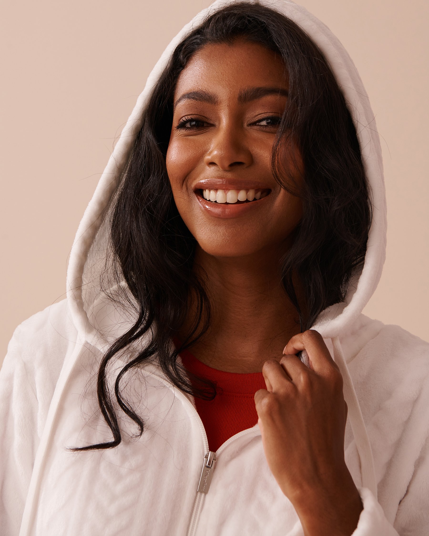 LA VIE EN ROSE Recycled Fibers Cable Effect Soft Hooded Cardigan Snow White 40600189 - View3