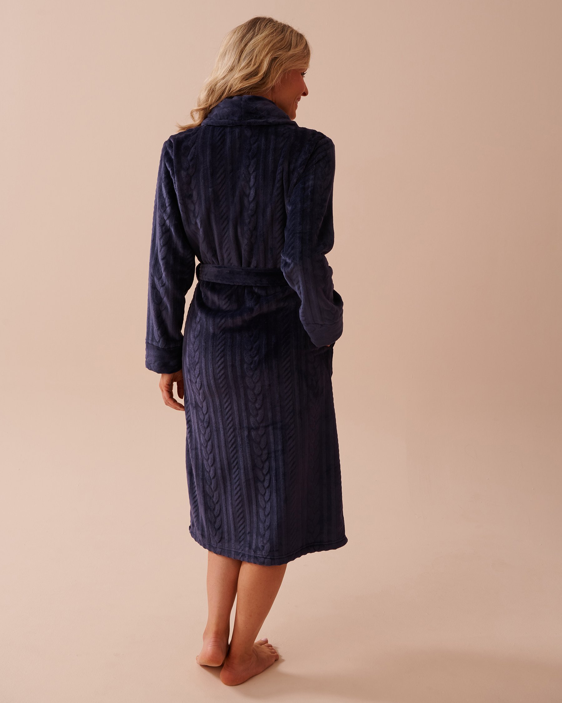 LA VIE EN ROSE Recycled Fibers Cable Knit Robe Navy Blue 40600198 - View2