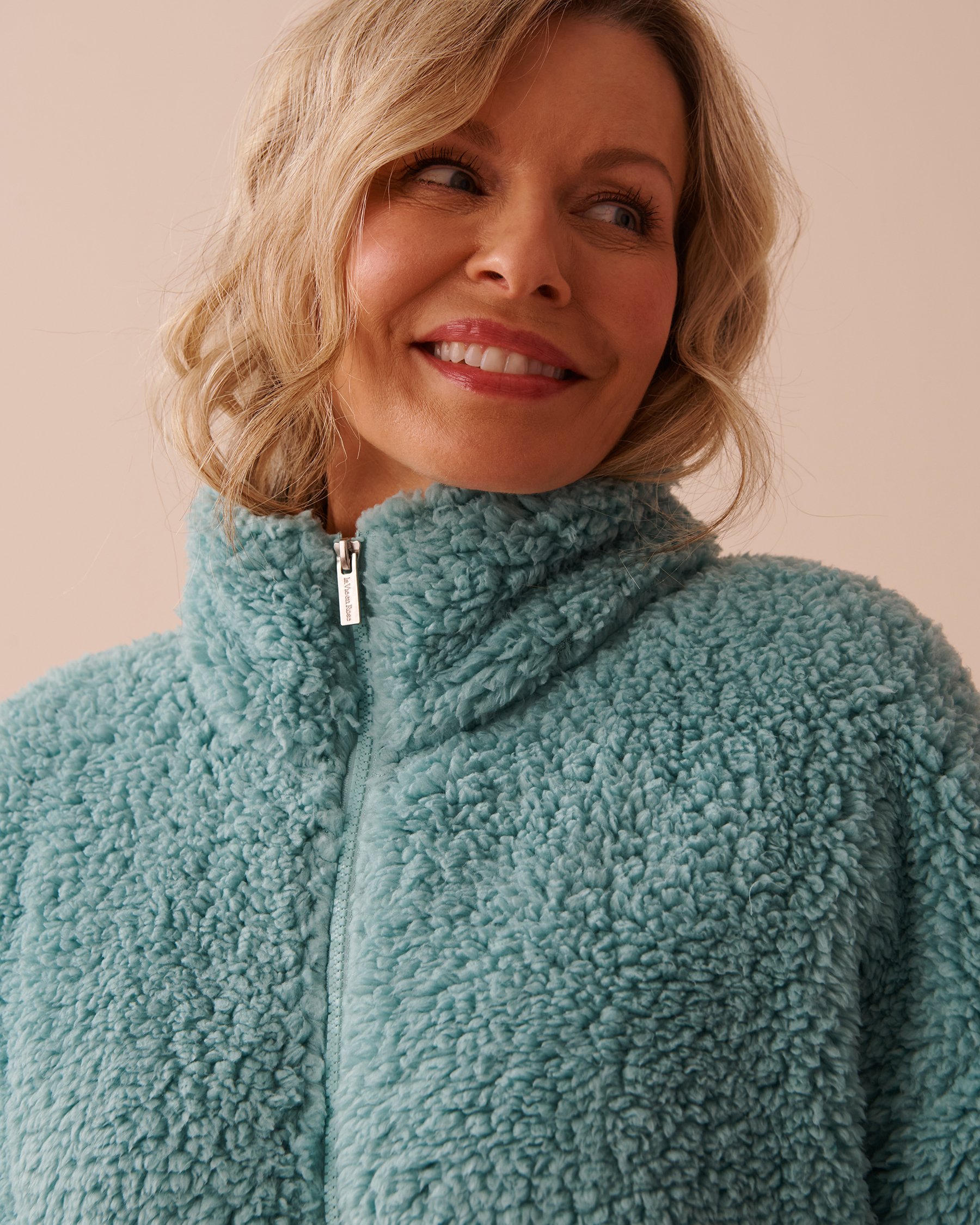 LA VIE EN ROSE Cardigan en sherpa Bleu apaisant 40600191 - View3