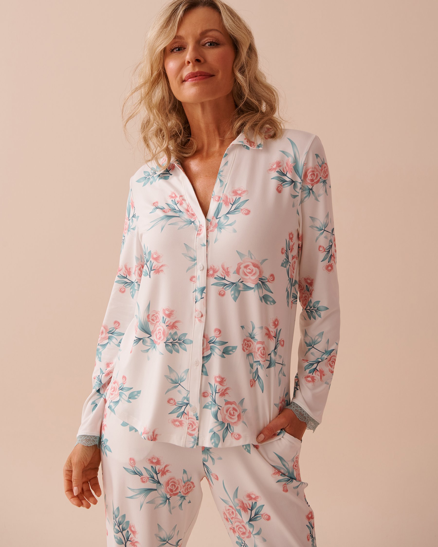 LA VIE EN ROSE Rose Garden Print Soft Button-down Shirt Rose Garden 40100633 - View1