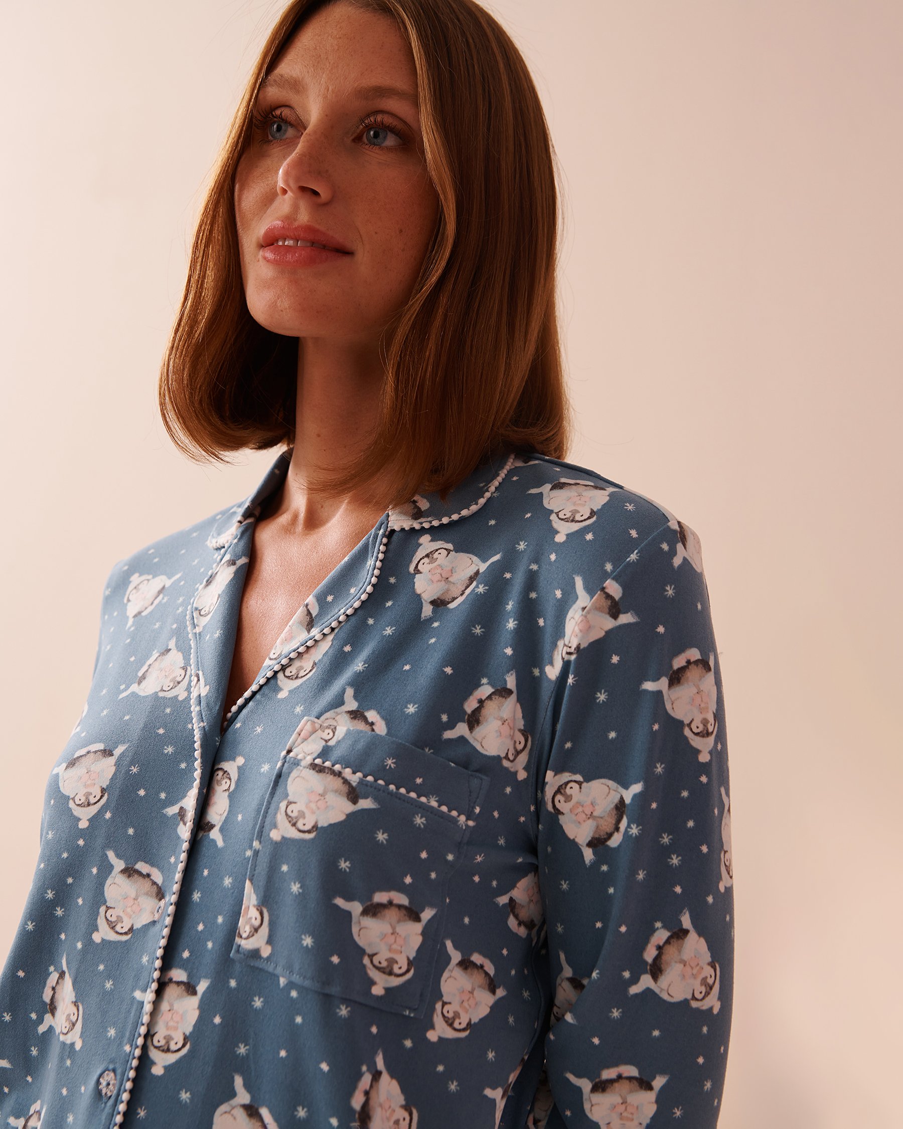 LA VIE EN ROSE Penguin Print Super Soft Button-down Shirt Penguin/Blue 40100650 - View3