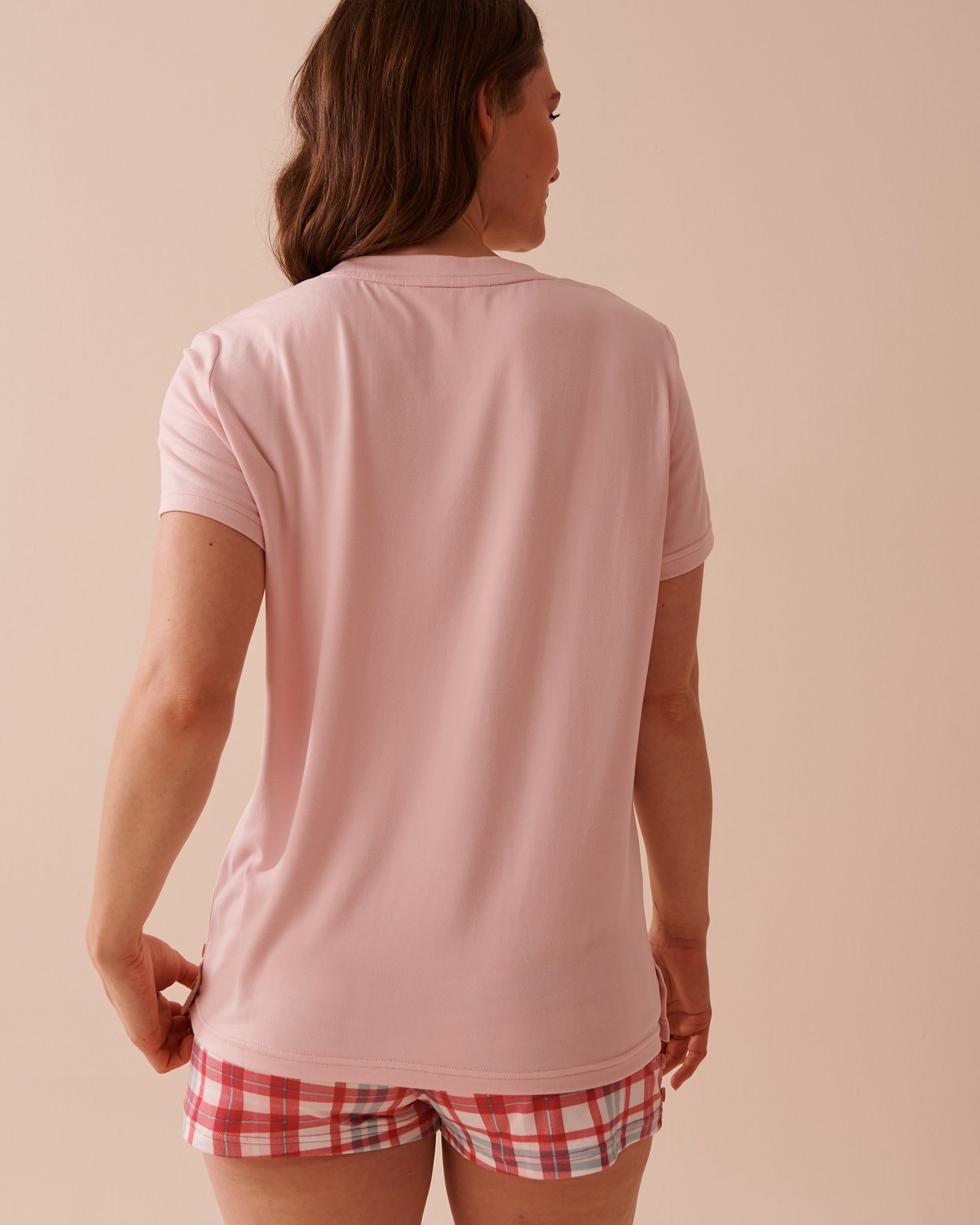 LA VIE EN ROSE Gingerbread Print Super Soft V-neck T-shirt Fairy Pink 40100655 - View2