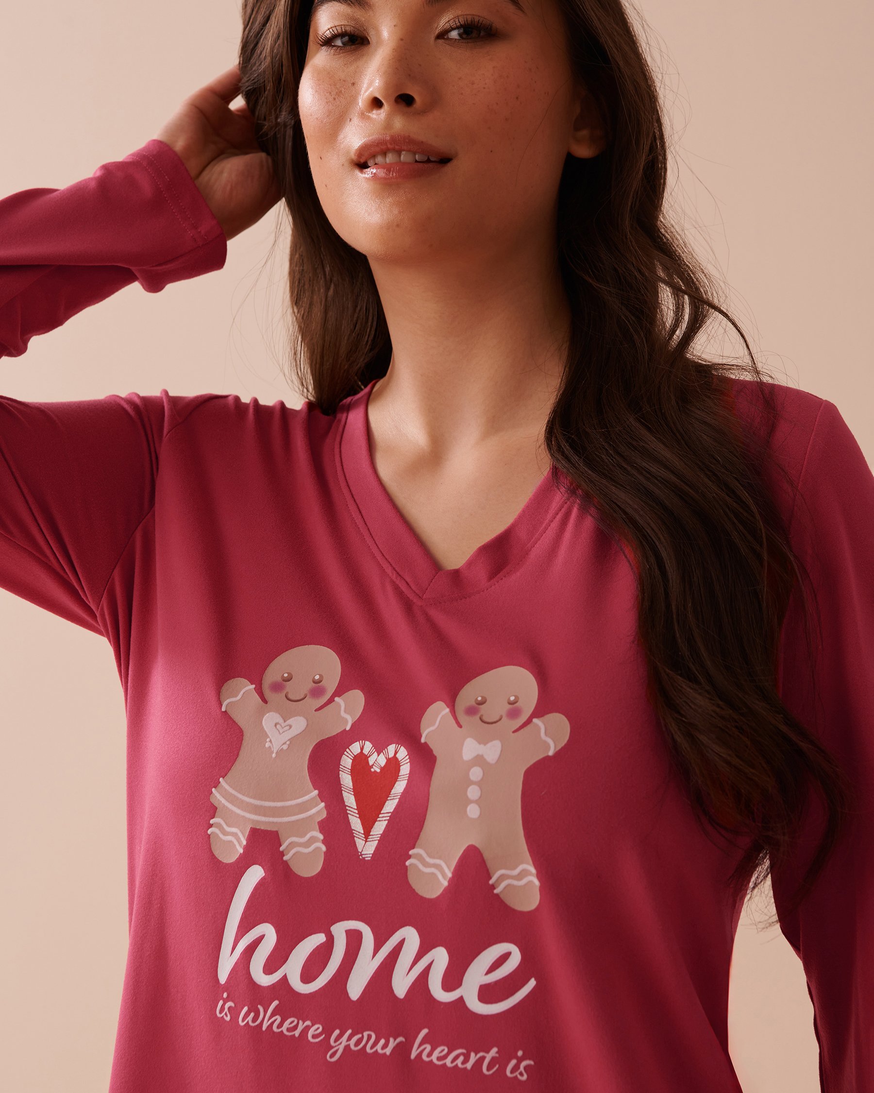 LA VIE EN ROSE Chandail manches longues ultra doux à imprimé pain d'épices Rouge cerise 40100656 - Voir3