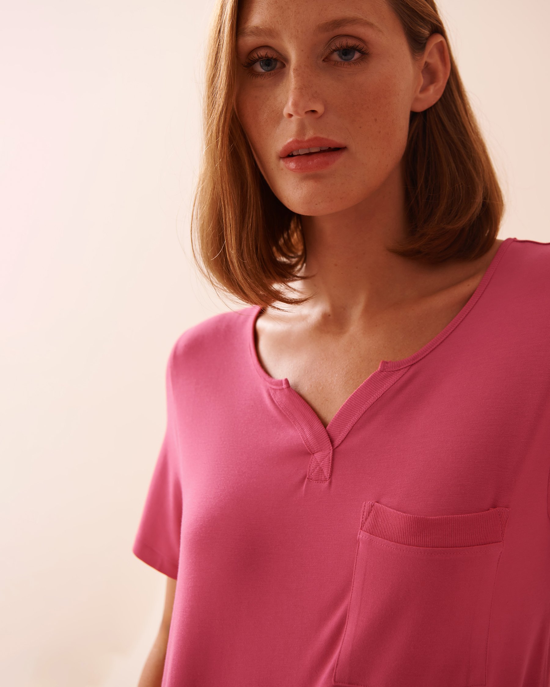 LA VIE EN ROSE T-shirt en bambou Rouge cerise 40100671 - Voir3