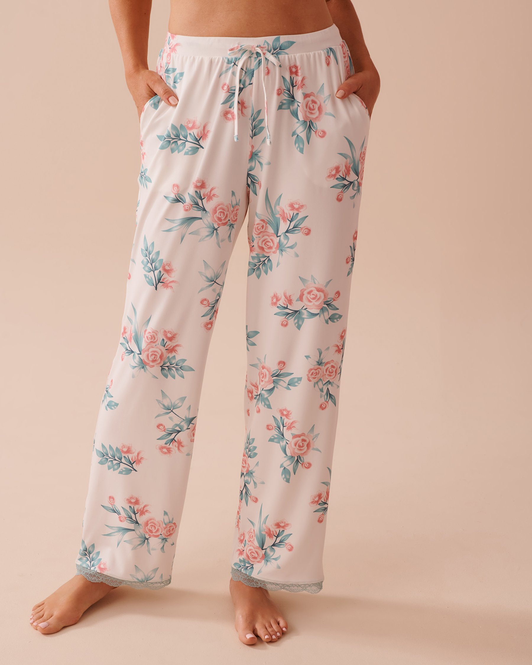 LA VIE EN ROSE Rose Garden Print Super Soft Pajama Pants Rose Garden 40200624 - View2