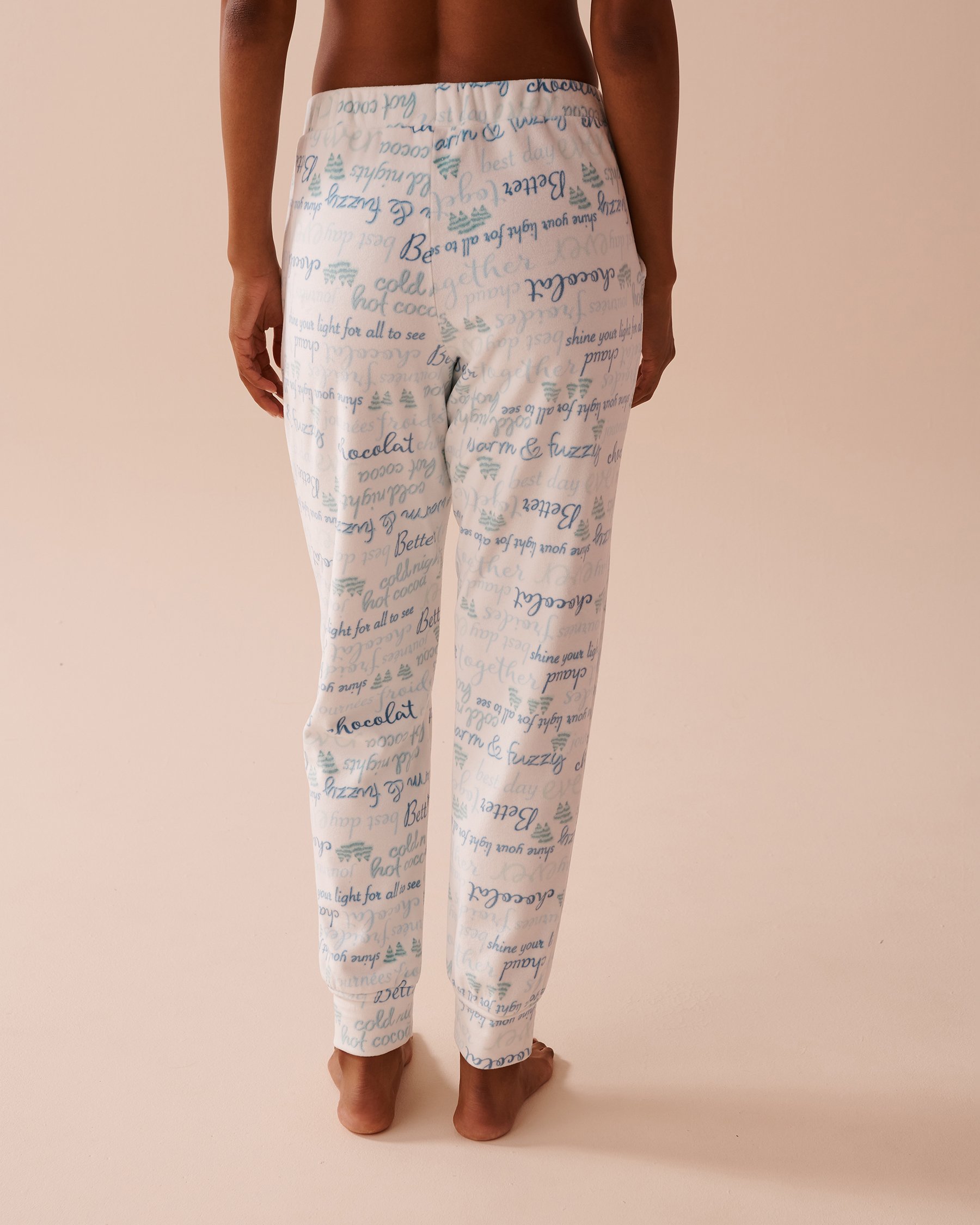 LA VIE EN ROSE Winter Print Soft Velour Jogger Pajama Pants Snow White 40200627 - View2