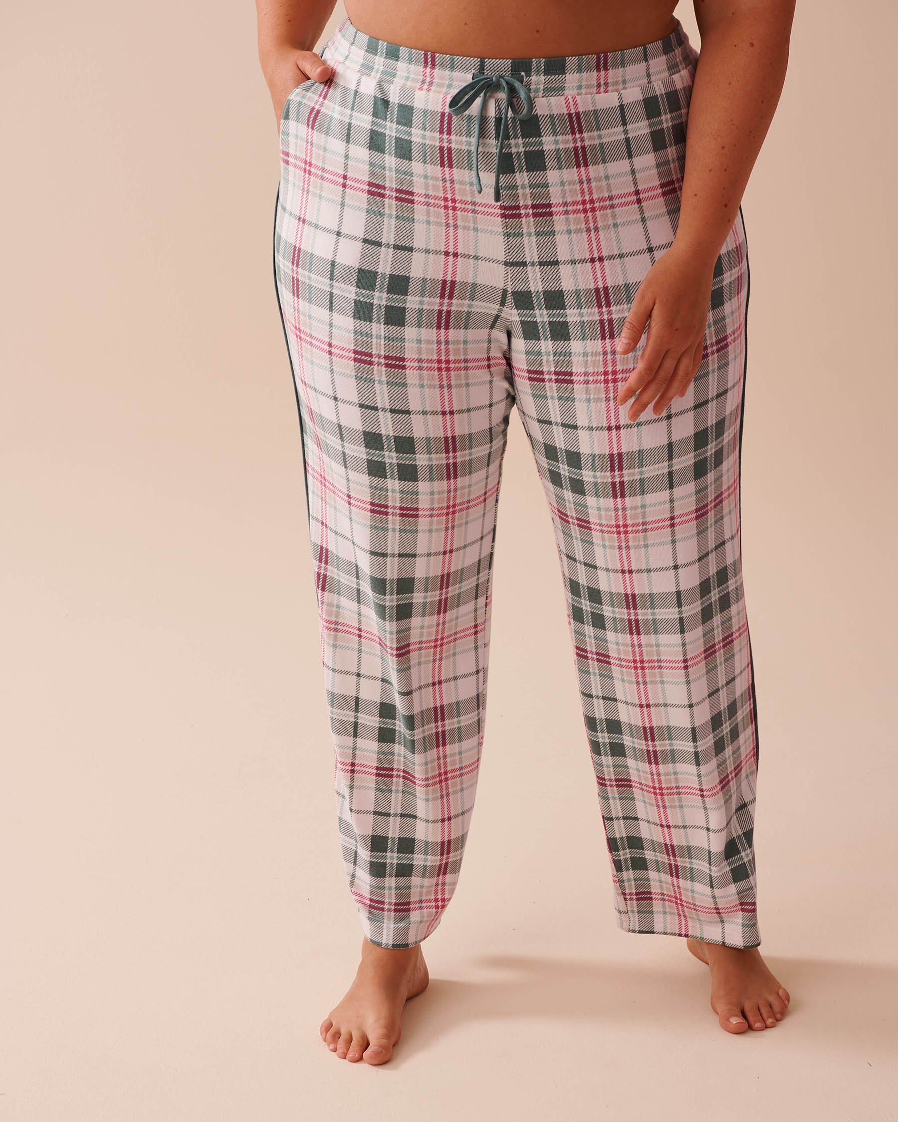 LA VIE EN ROSE Pantalon de pyjama à carreaux en fibres recyclées Carreaux verts et blancs 40200653 - View1