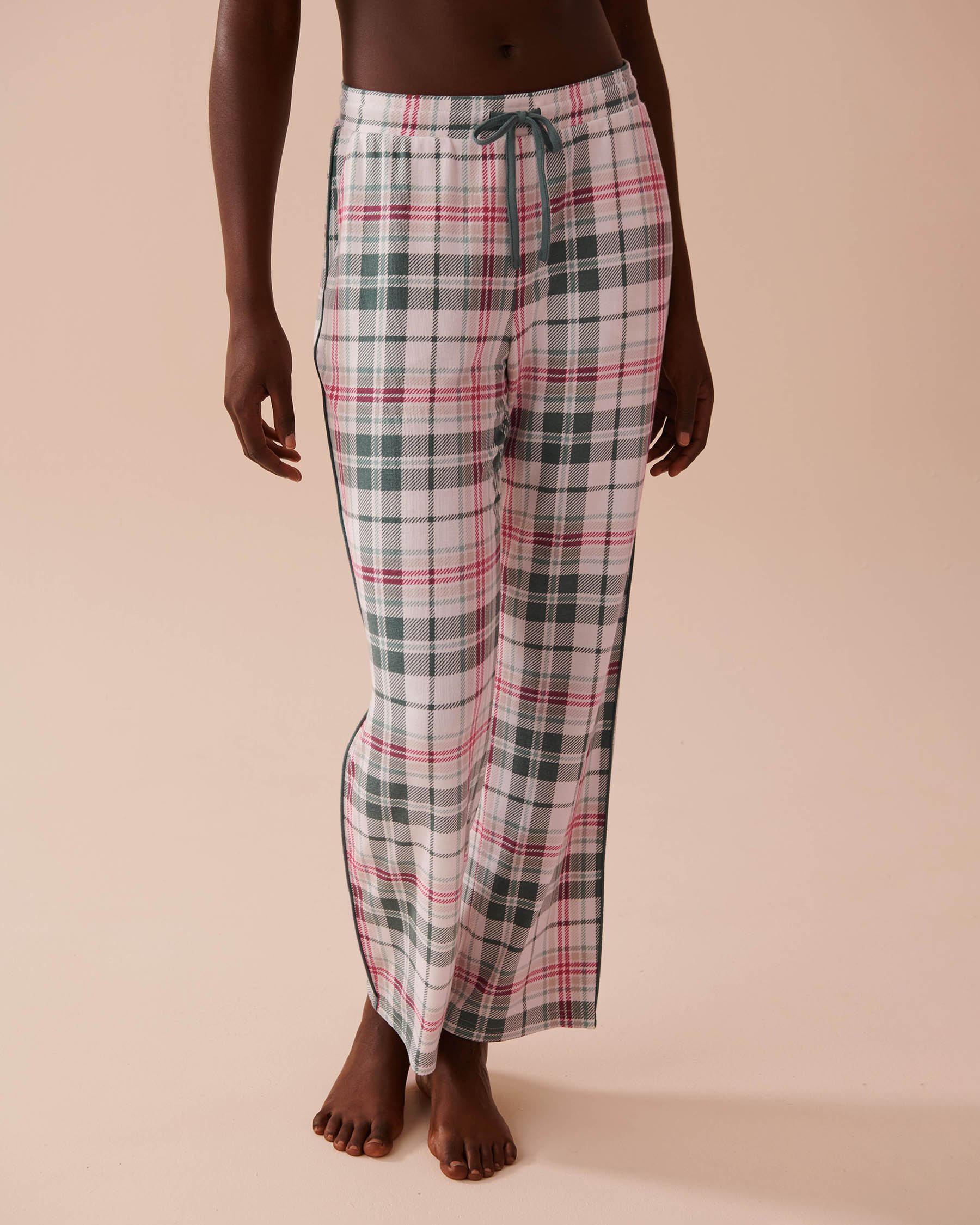 LA VIE EN ROSE Pantalon de pyjama à carreaux en fibres recyclées Carreaux verts et blancs 40200653 - View3
