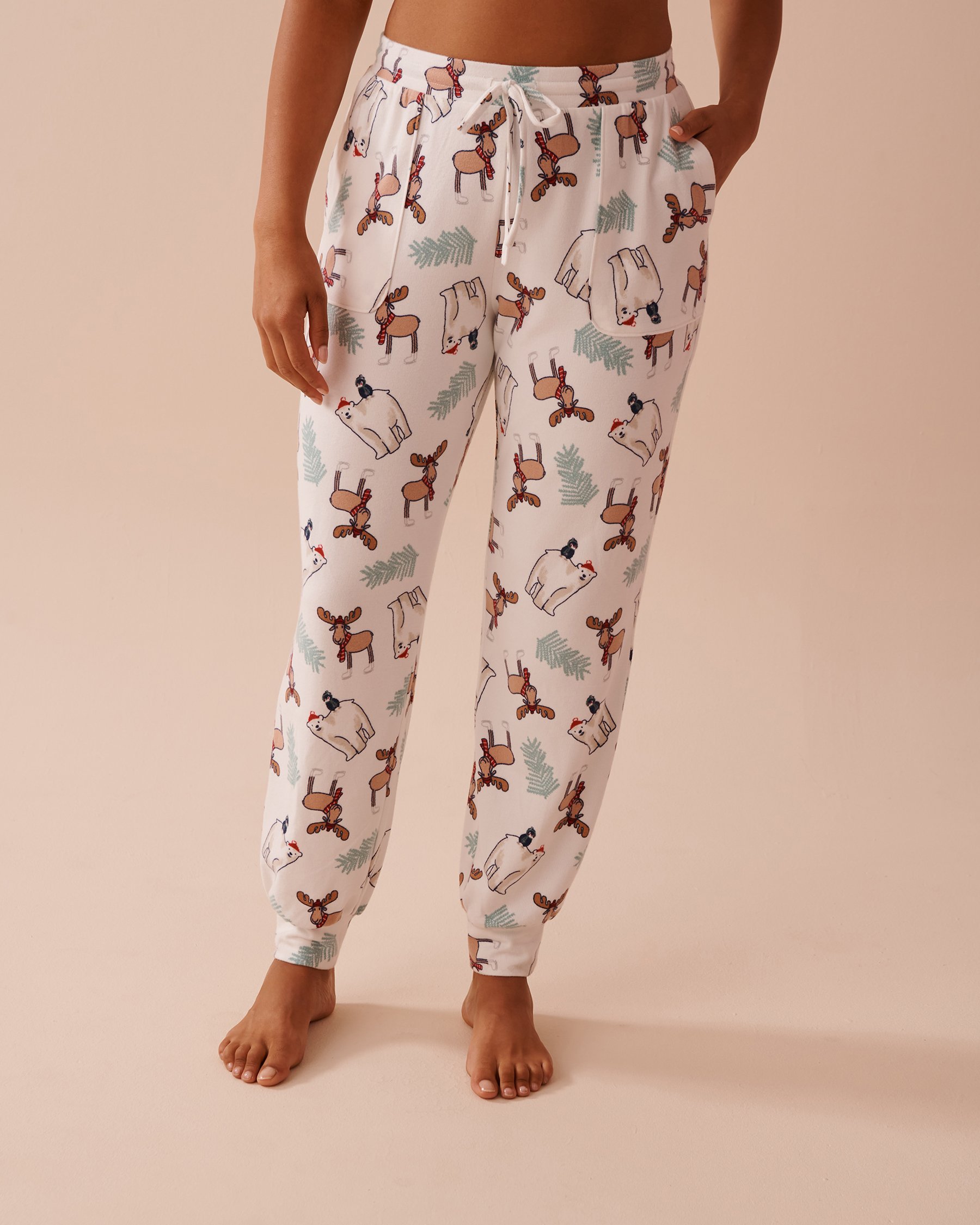 LA VIE EN ROSE Animal Print Recycled Fibers Jogger Pajama Pants Winter Animals 40200654 - View1