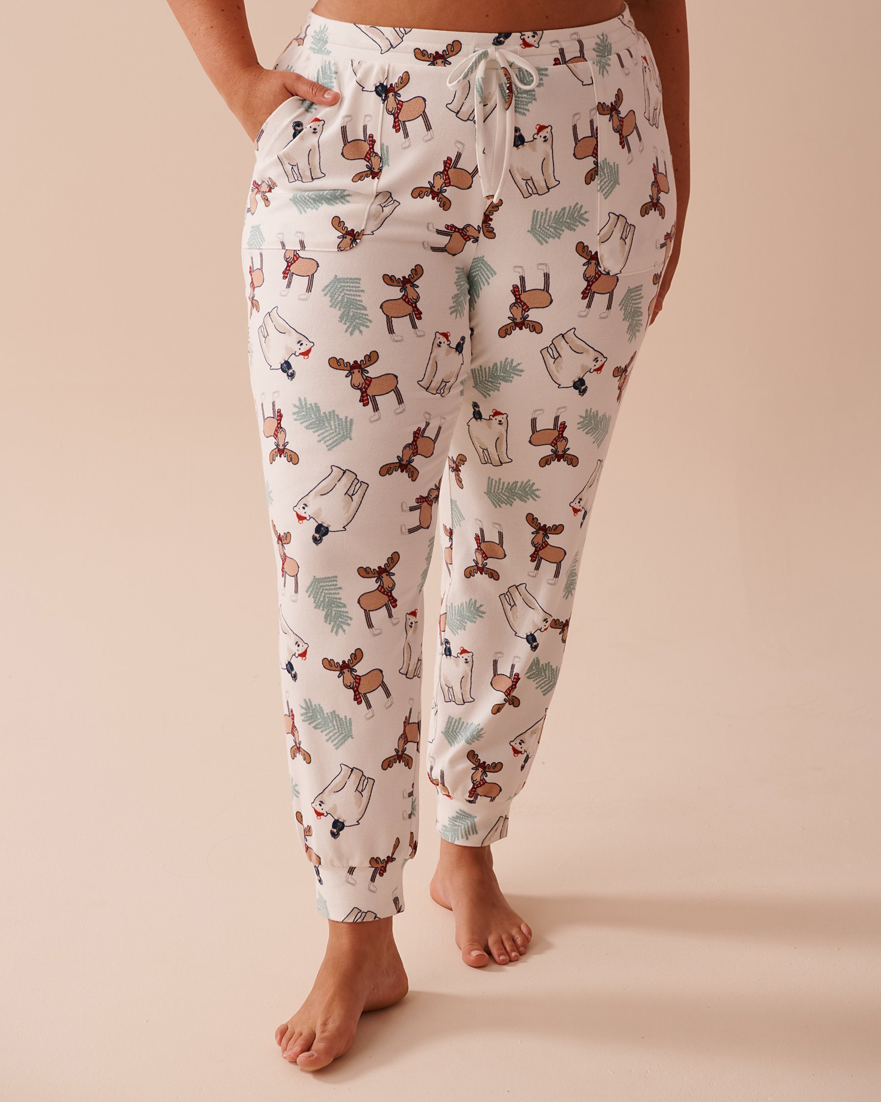 LA VIE EN ROSE Animal Print Recycled Fibers Jogger Pajama Pants Winter Animals 40200654 - View3