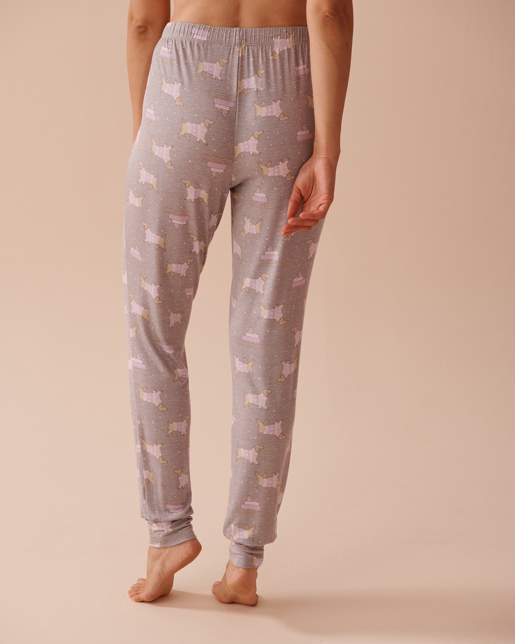 LA VIE EN ROSE Ensemble pyjama manches longues imprimé teckel Teckel/Lilas et gris 40400071 - Voir6