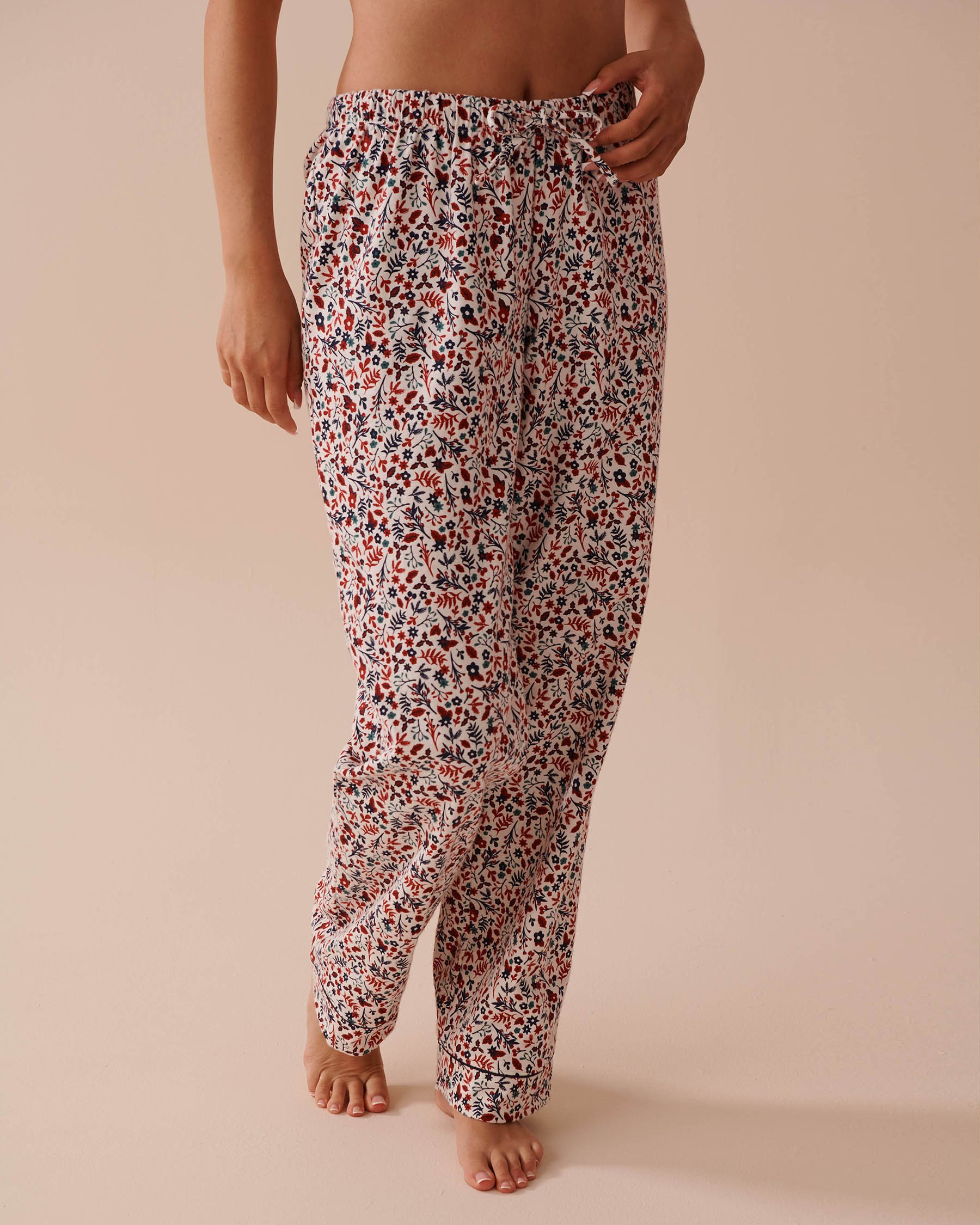 LA VIE EN ROSE Winter Flowers Print Flannel PJ Set Red & Blue Winter Flowers 40400073 - View5