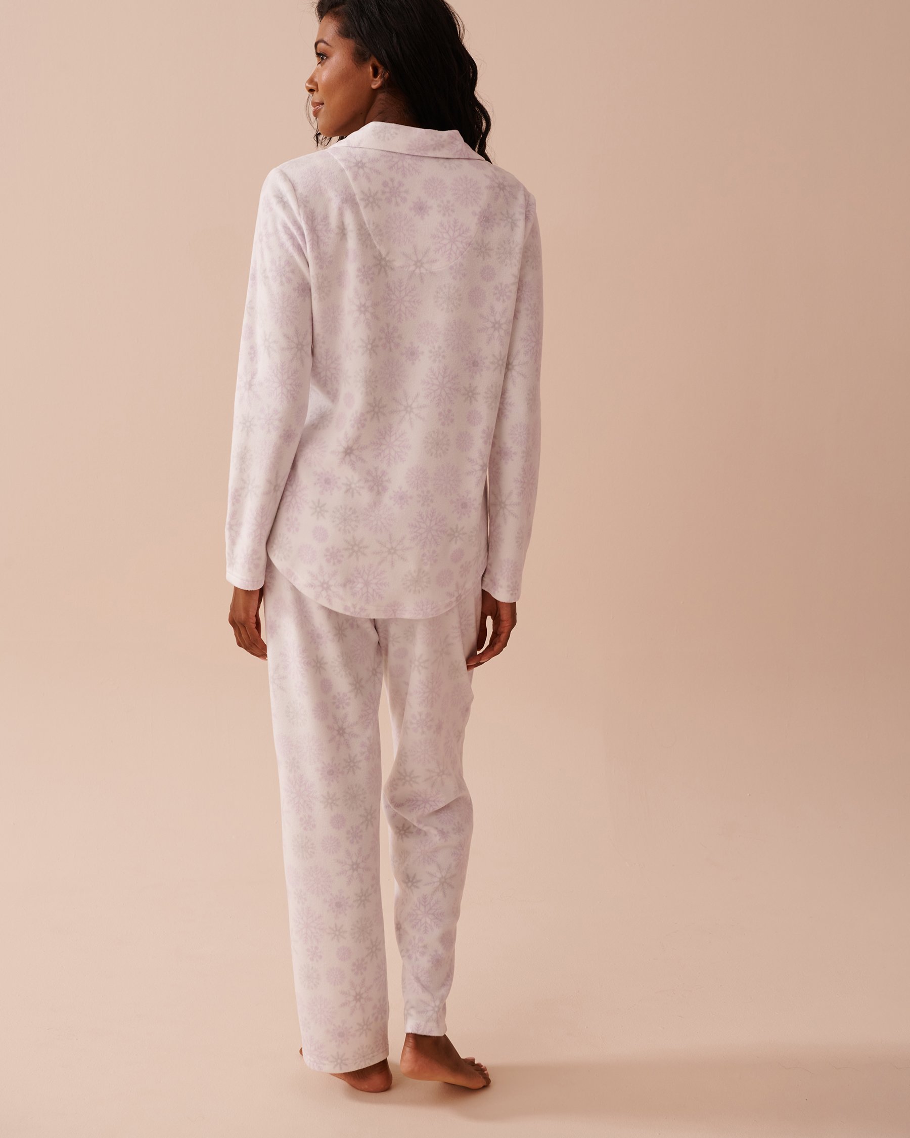 LA VIE EN ROSE Snowflake Print Micropolar PJ Set Lilac Snowflakes 40400074 - View2