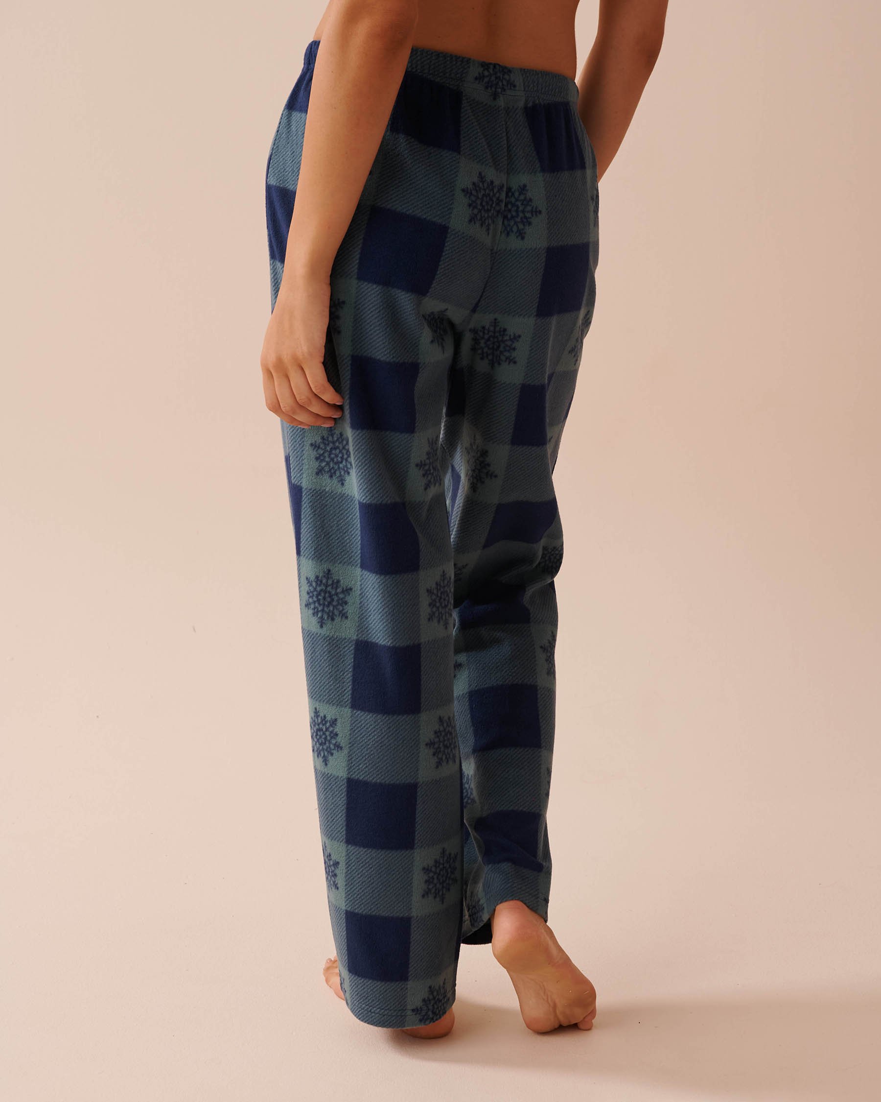 LA VIE EN ROSE Ensemble pyjama en micropolaire à carreaux bleus et verts Carreaux bleus et verts 40400074 - Voir6