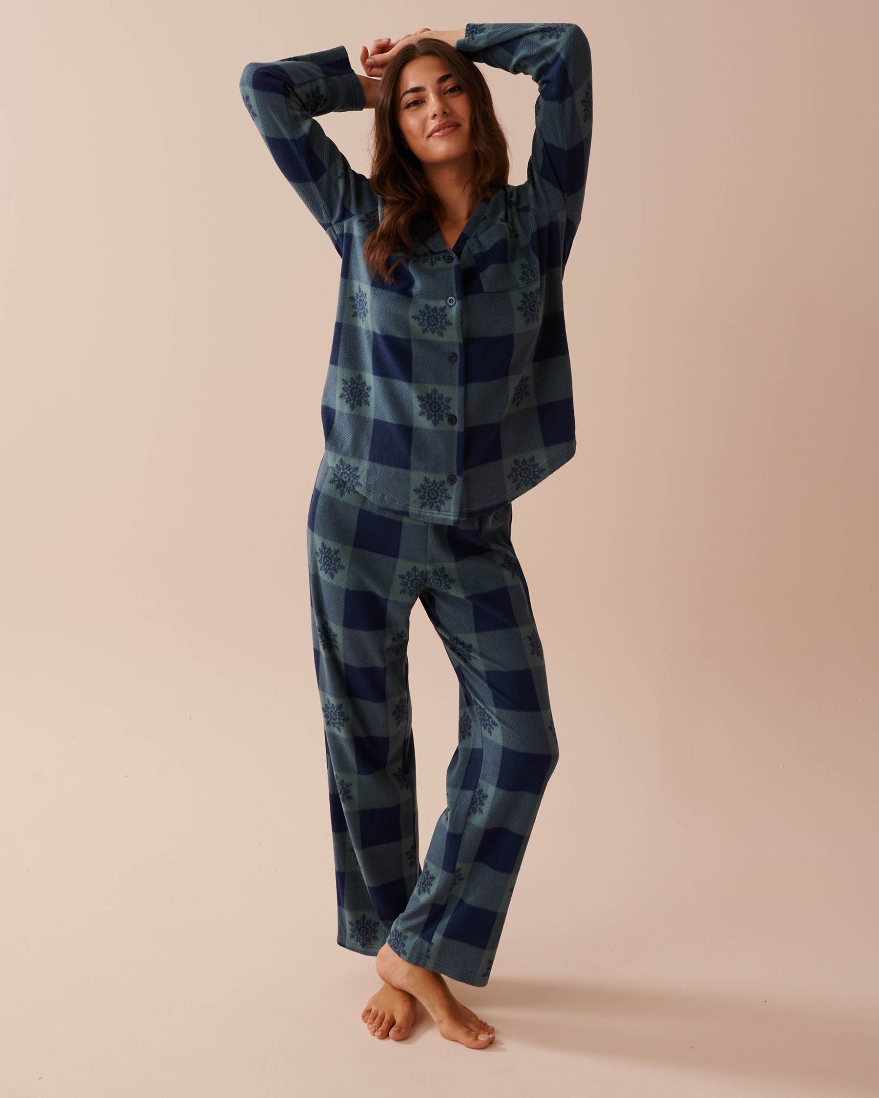 LA VIE EN ROSE Ensemble pyjama en micropolaire à carreaux bleus et verts Carreaux bleus et verts 40400074 - Voir7