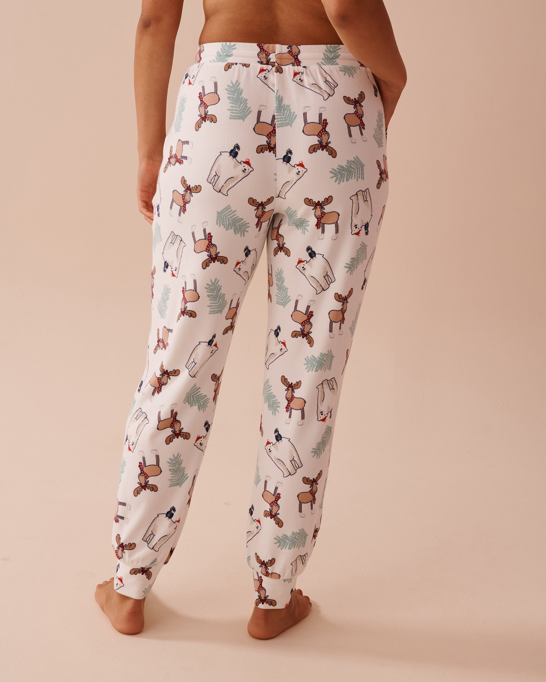 LA VIE EN ROSE Animal Print Recycled Fibers Jogger Pajama Pants Winter Animals 40200654 - View2