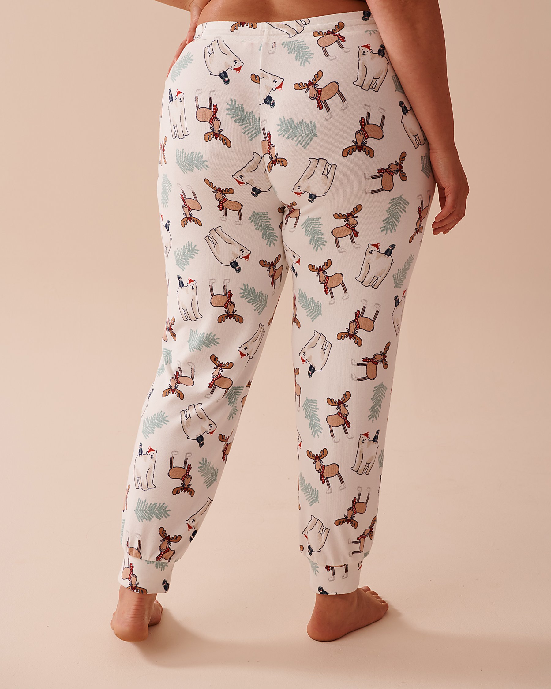 LA VIE EN ROSE Animal Print Recycled Fibers Jogger Pajama Pants Winter Animals 40200654 - View4