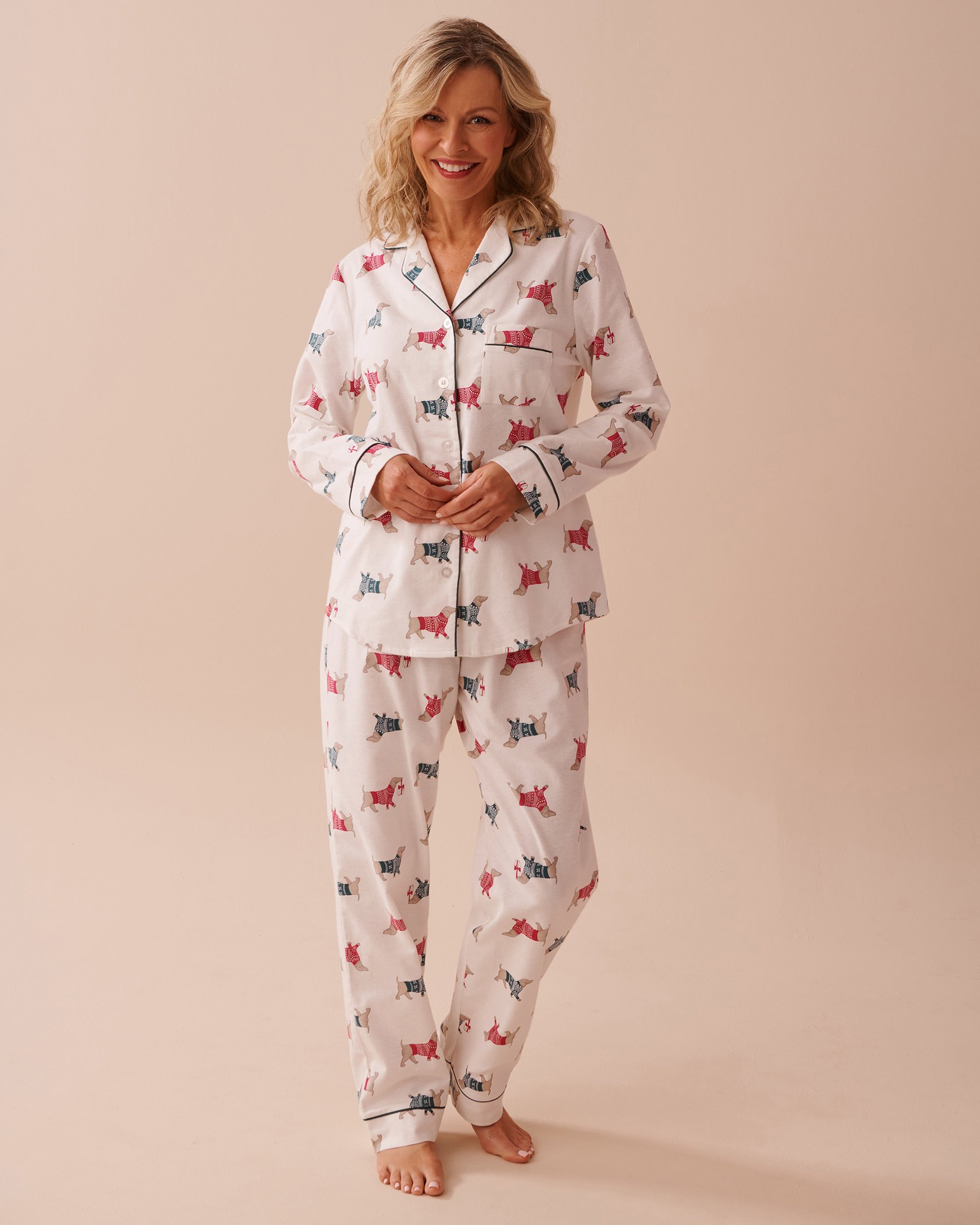 LA VIE EN ROSE Ensemble pyjama en flanelle imprimé teckel Teckel/Blanc neige 40400073 - View1