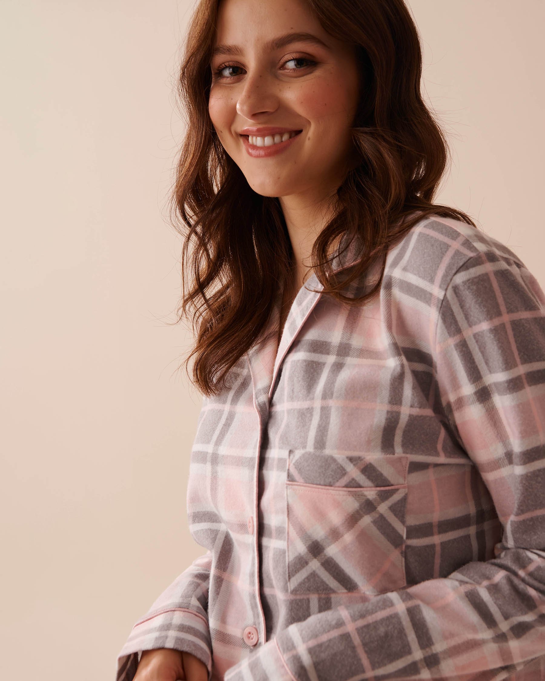 LA VIE EN ROSE Grey & Pink Plaid Flannel PJ Set Grey & Pink Plaid 40400073 - View6