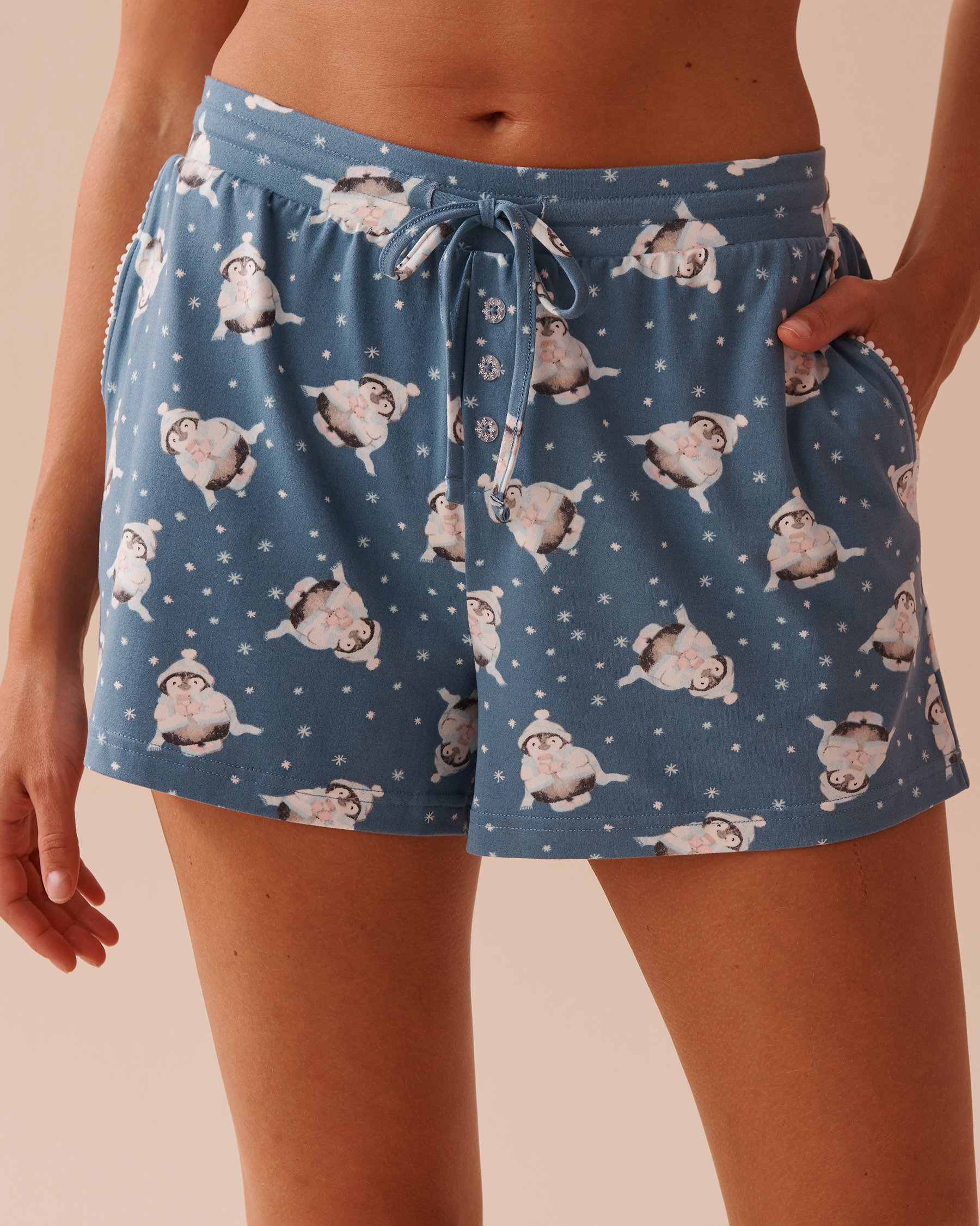 LA VIE EN ROSE Penguin Print Super Soft Pajama Shorts Penguin/Blue 40200638 - View1