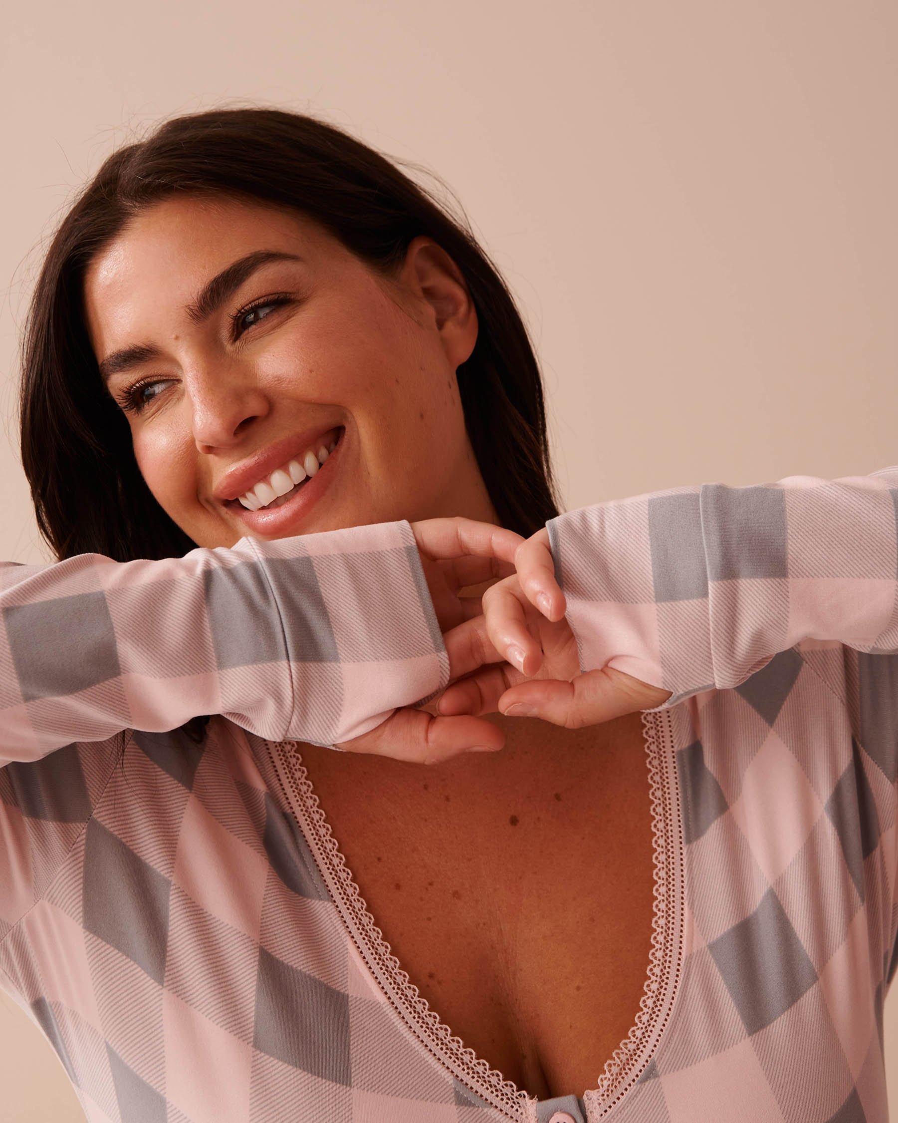 LA VIE EN ROSE Combishort manches longues ultra doux à carreaux roses Carreaux rose fée 40300050 - View4